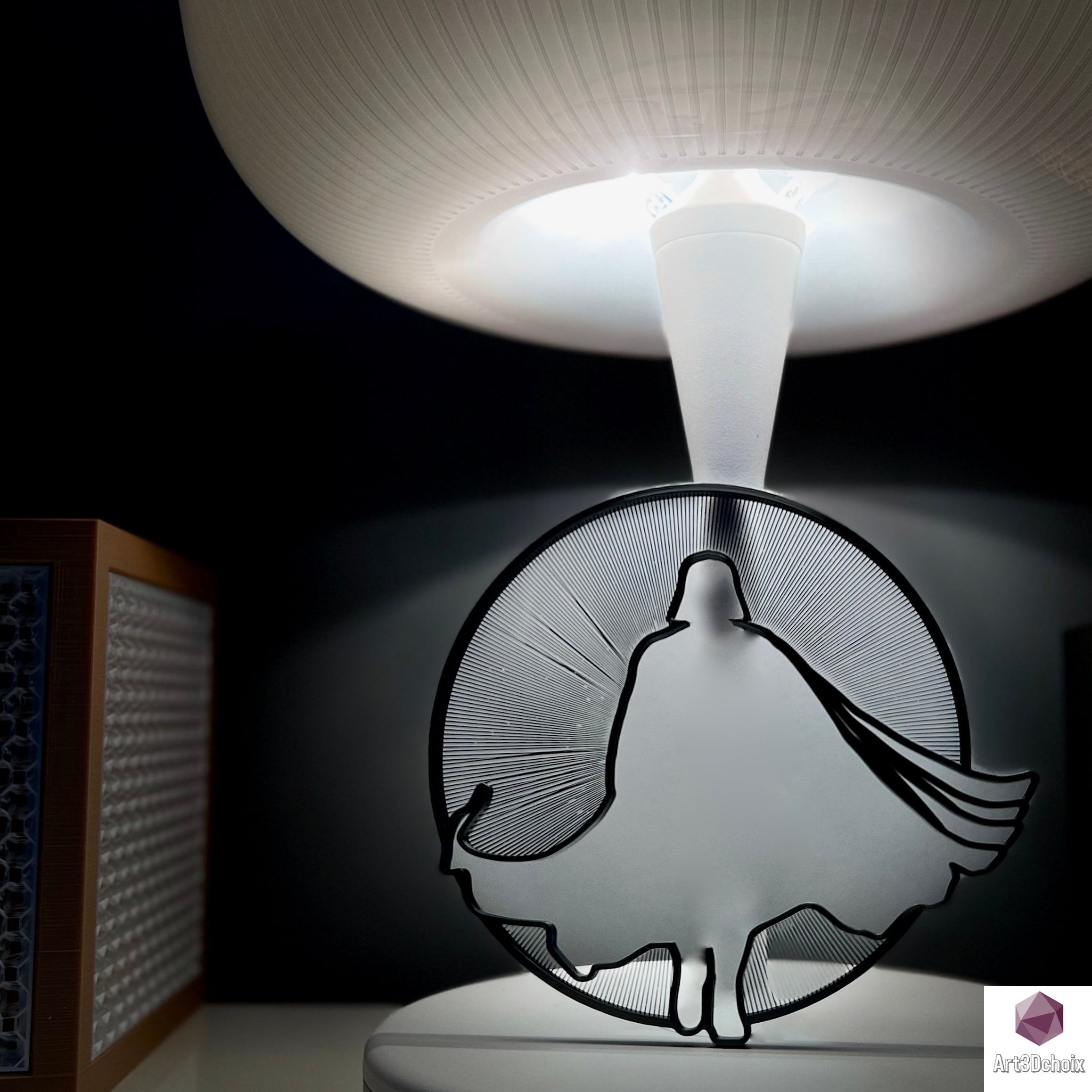 Imprimé en noir avec effet holographique sur la partie haute bu @art3dchoix