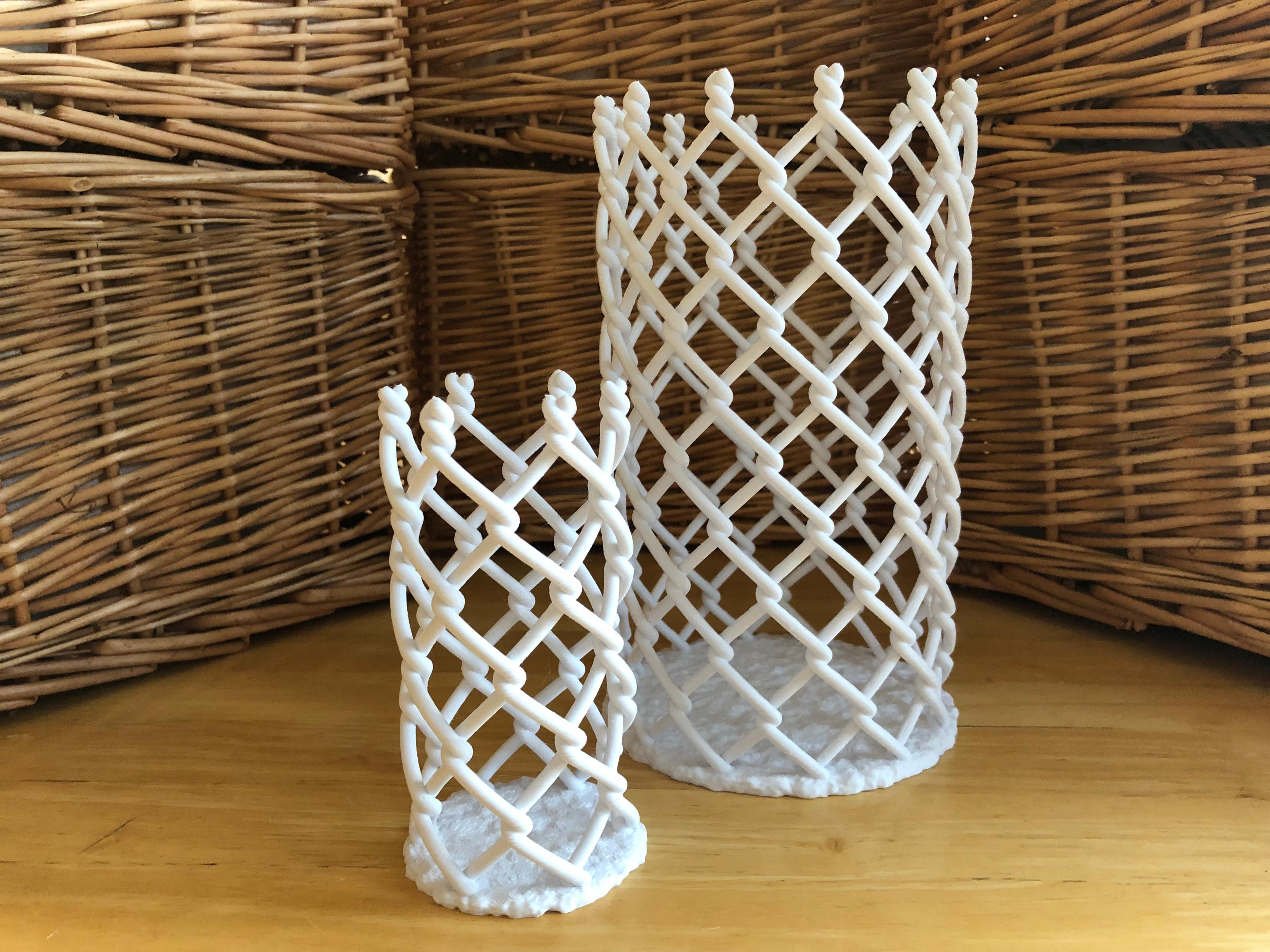 Chain Link Vase Small 3d model