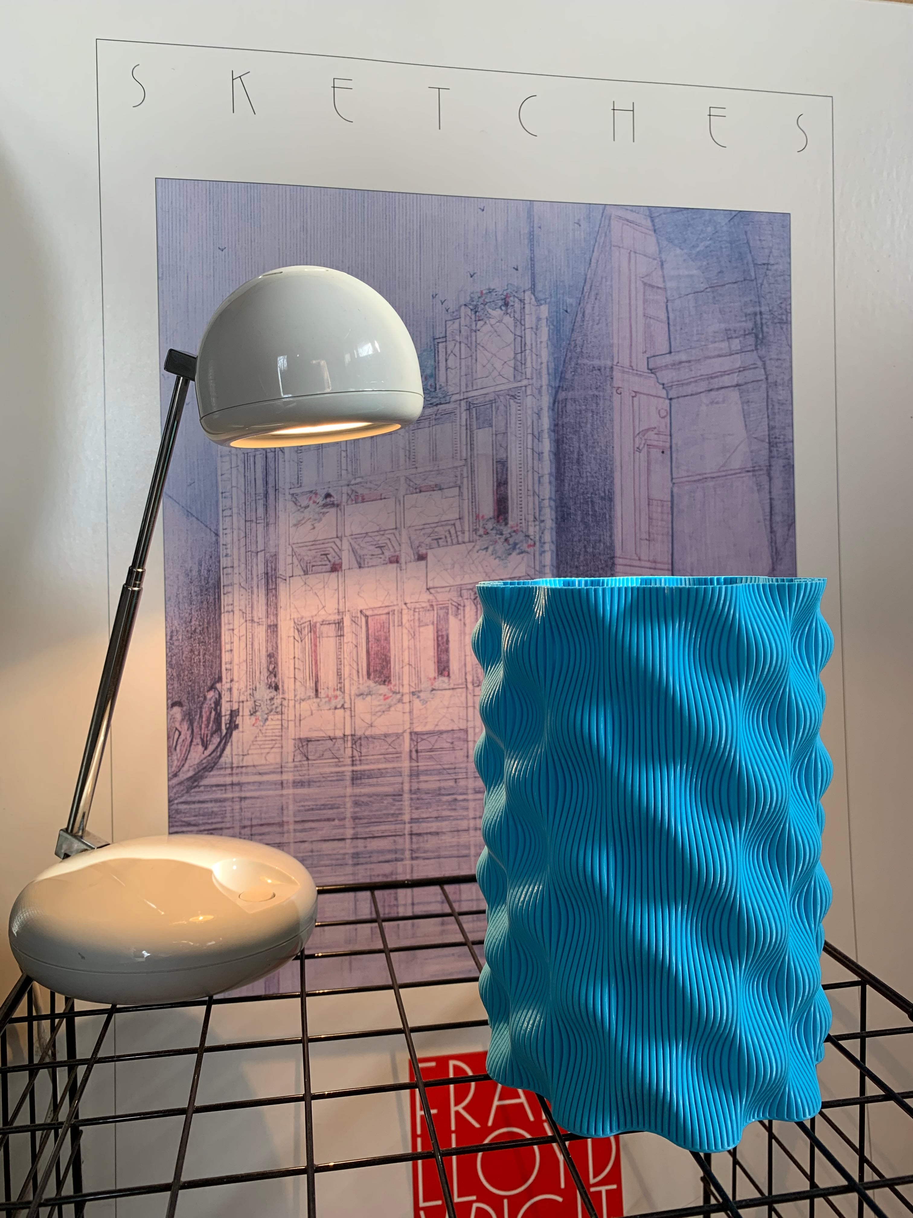 Scaled to 75% and printed with a .04 nozzle and it looks lovely. Fun to hold in your hands!