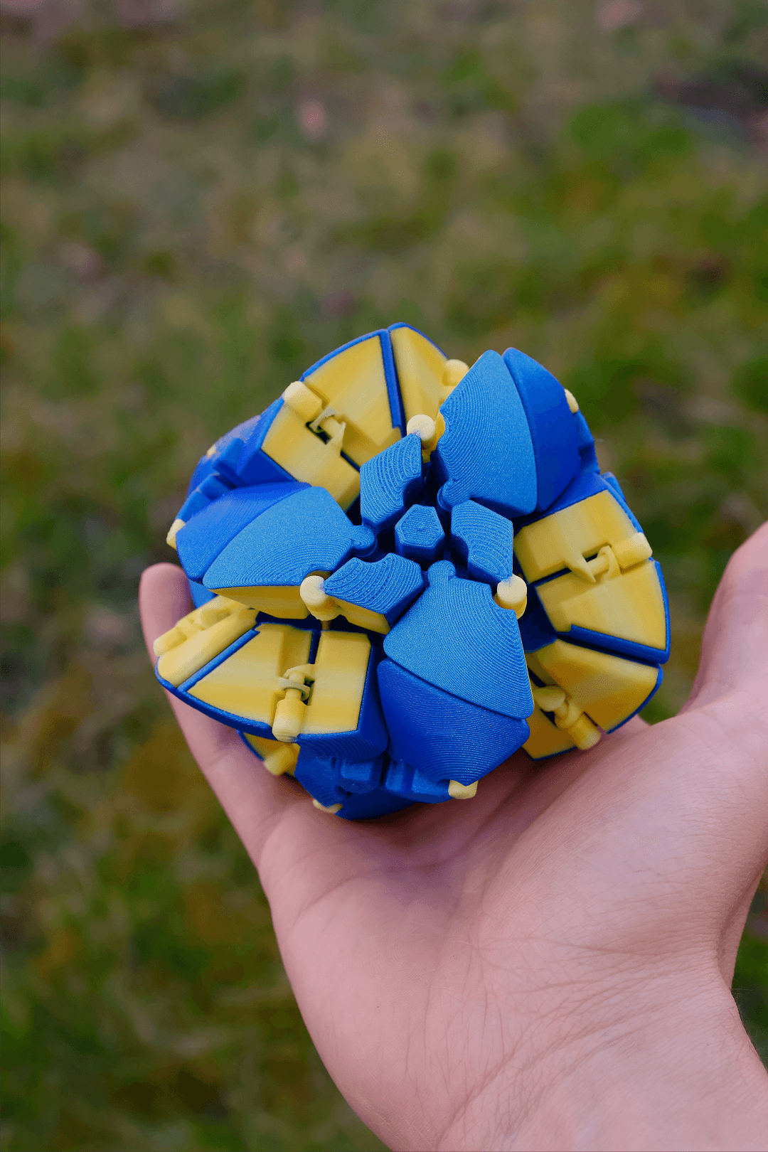 Hinge Ball transforming Fidget Toy 3d model