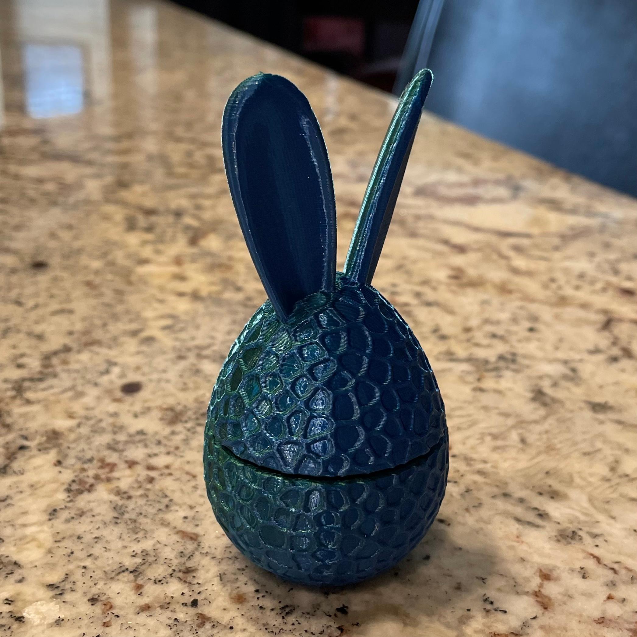 Egg Bunny Gift Pot - Great design, looks good with Amolen dual color failment - 3d model