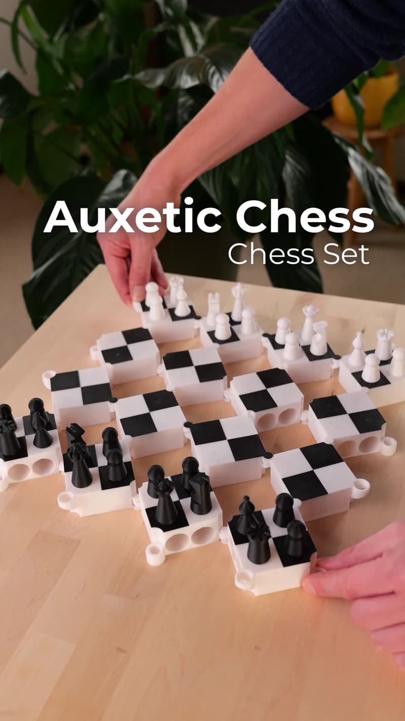 Auxetic Chess Print in Place by Ruven Bals 3d model