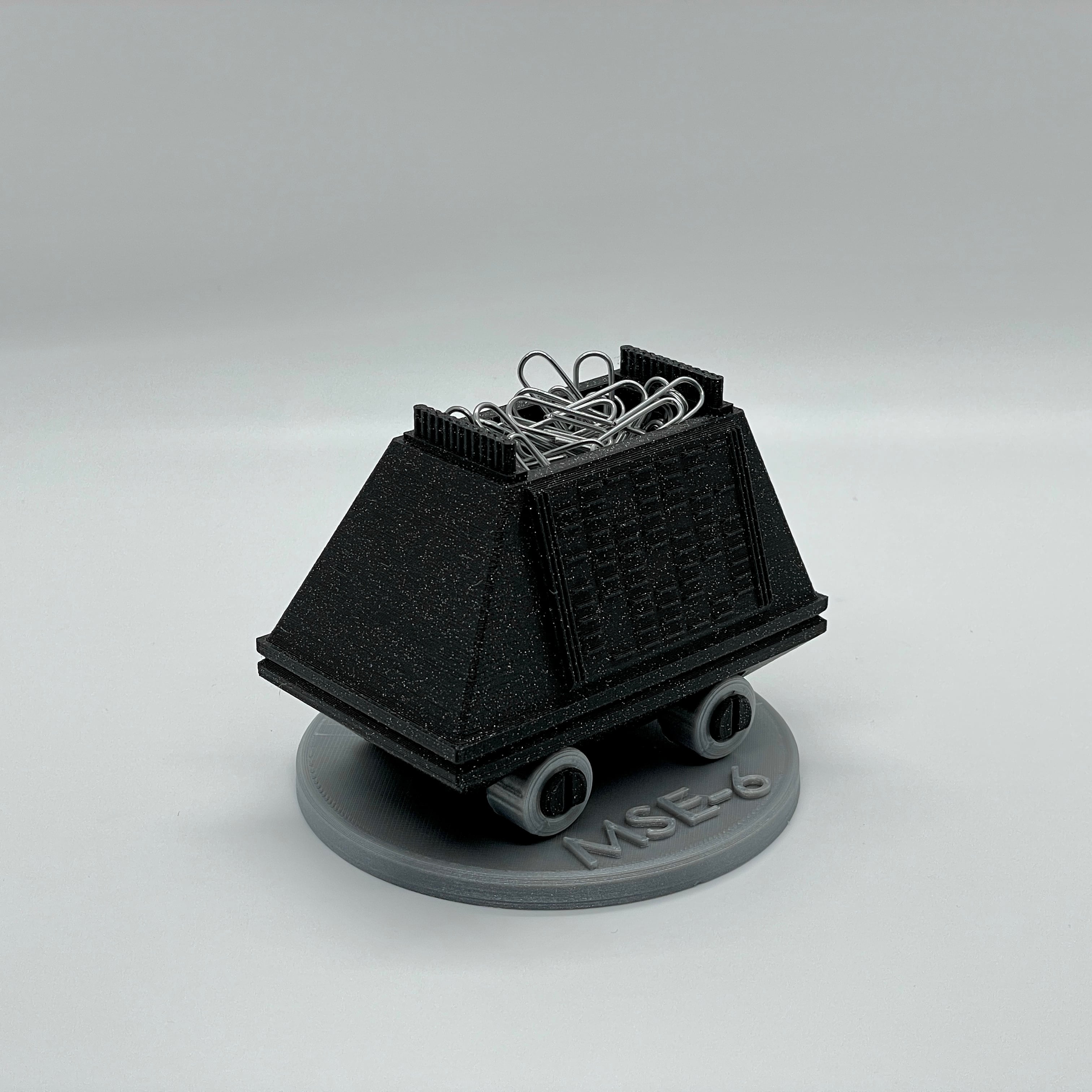 MSE-6 aka Mouse Droid Desk Organizer 3d model