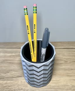 Prismatic Pen Cup with Spinning Divider 3d model