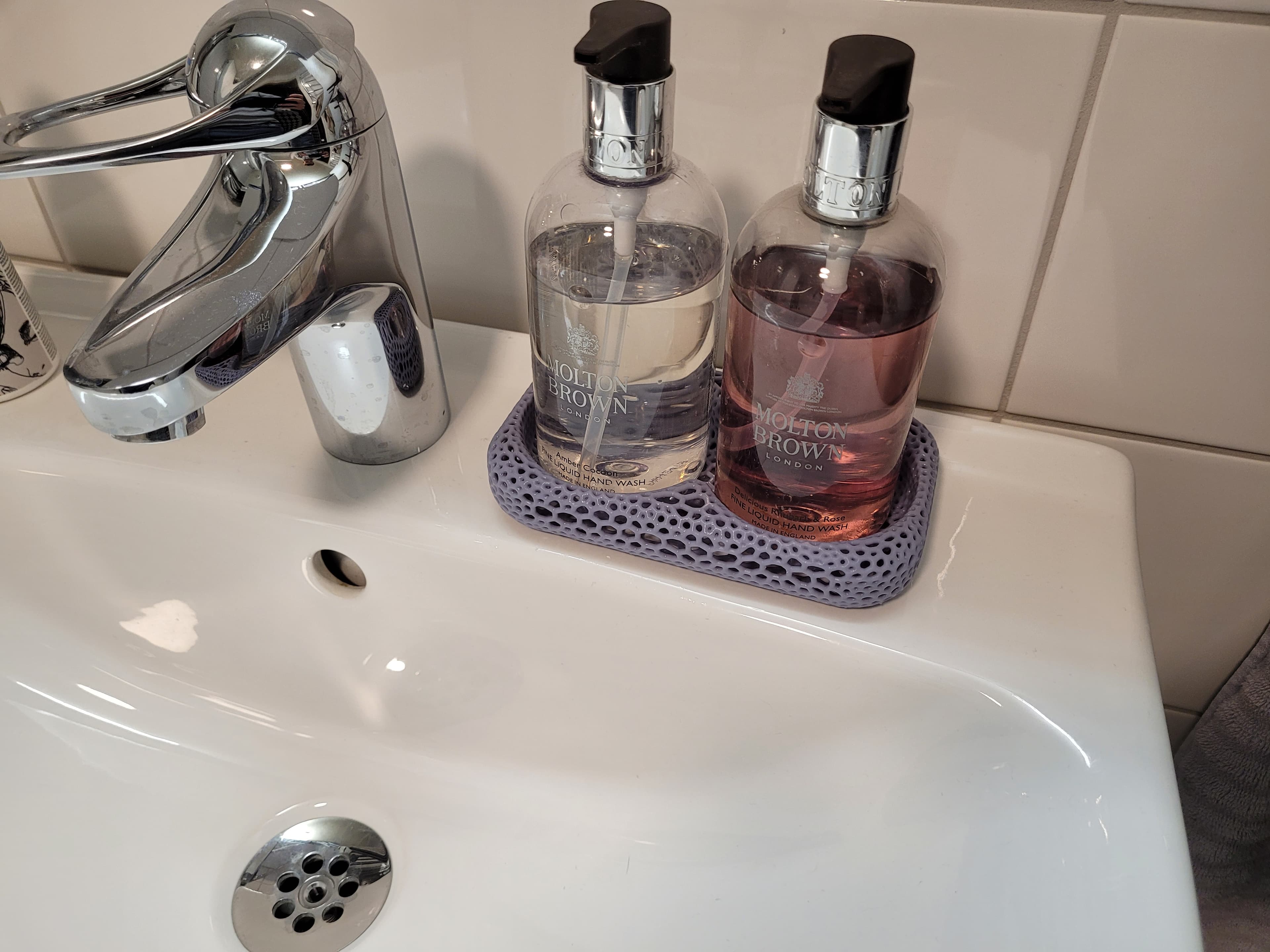 Voronoi Liquid soap holder 3d model