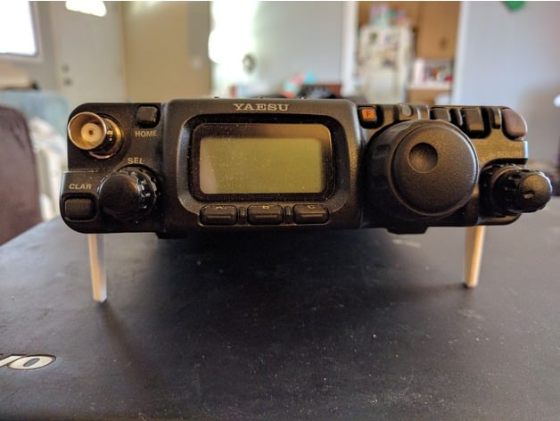 Yaesu FT-817 ND Front Feet 3d model
