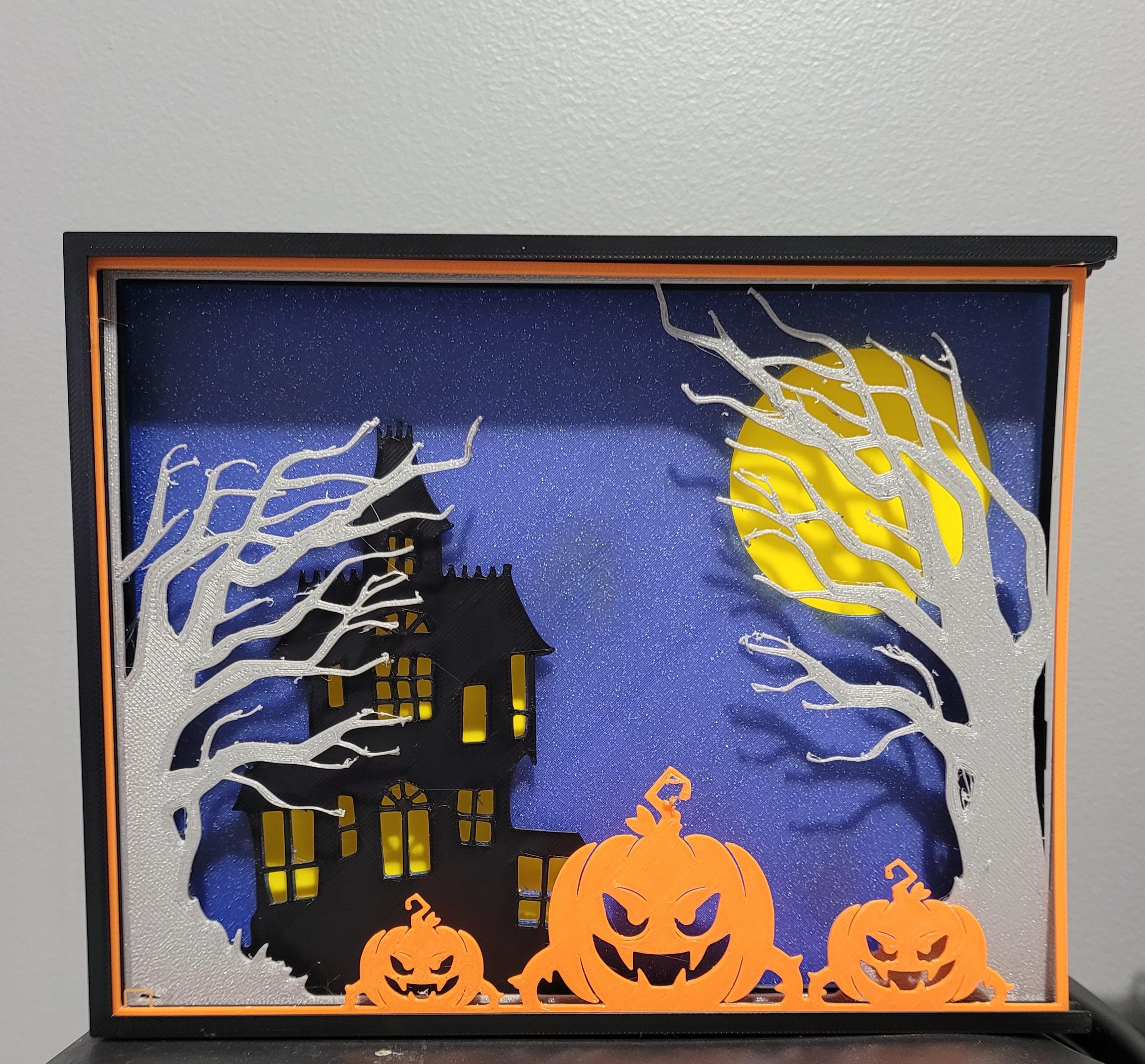 Halloween Multilayer Silhouette - Printed on BambuLab X1 Carbon
Inland Filaments
Sparkling blue
Steel grey
Orange
Black 
Yellow
 - 3d model