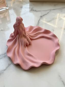 Elegant Goddess Jewelry Dish & Vanity Organizer 3d model
