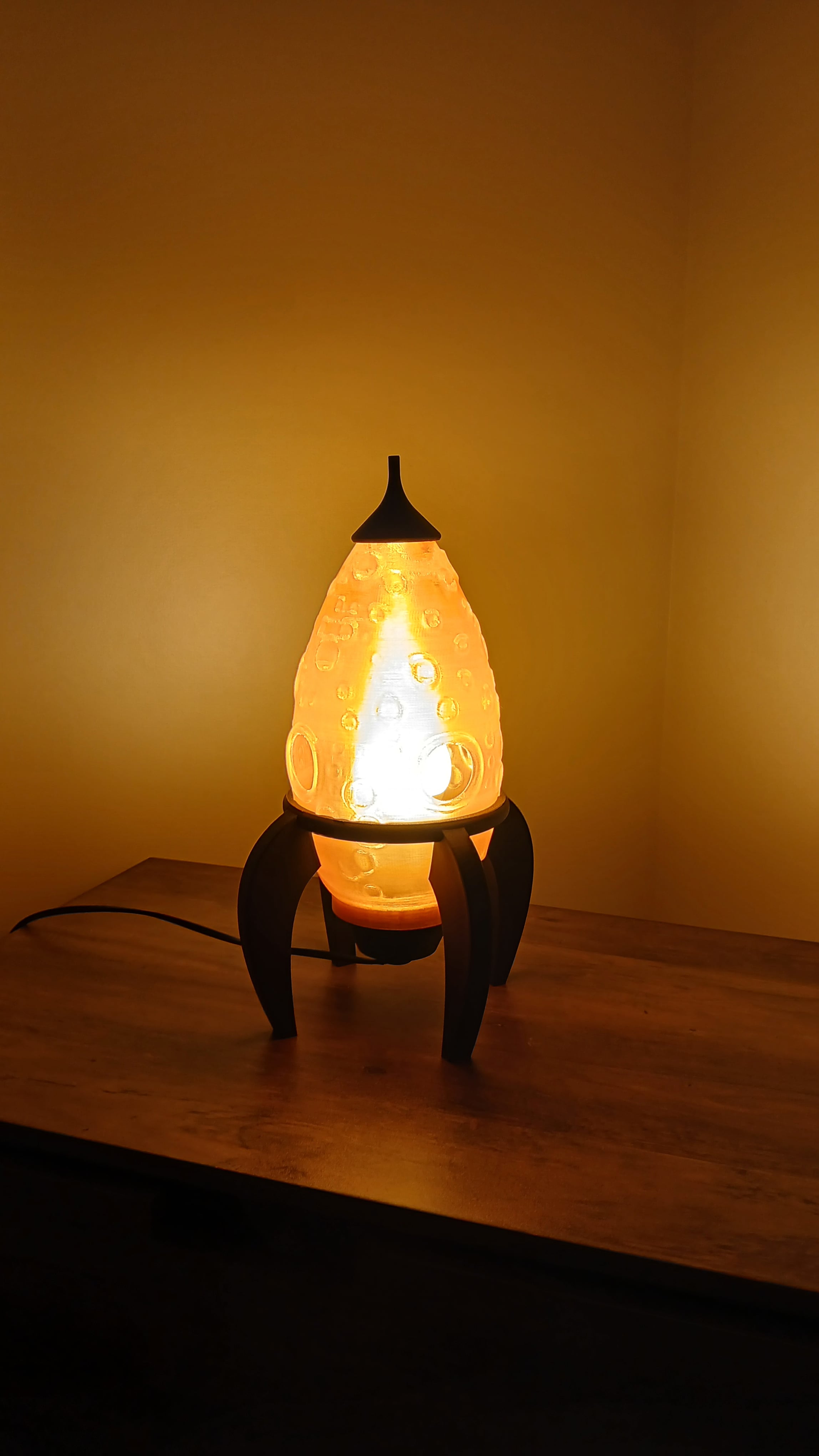 Retro Rocket Lamp 3d model