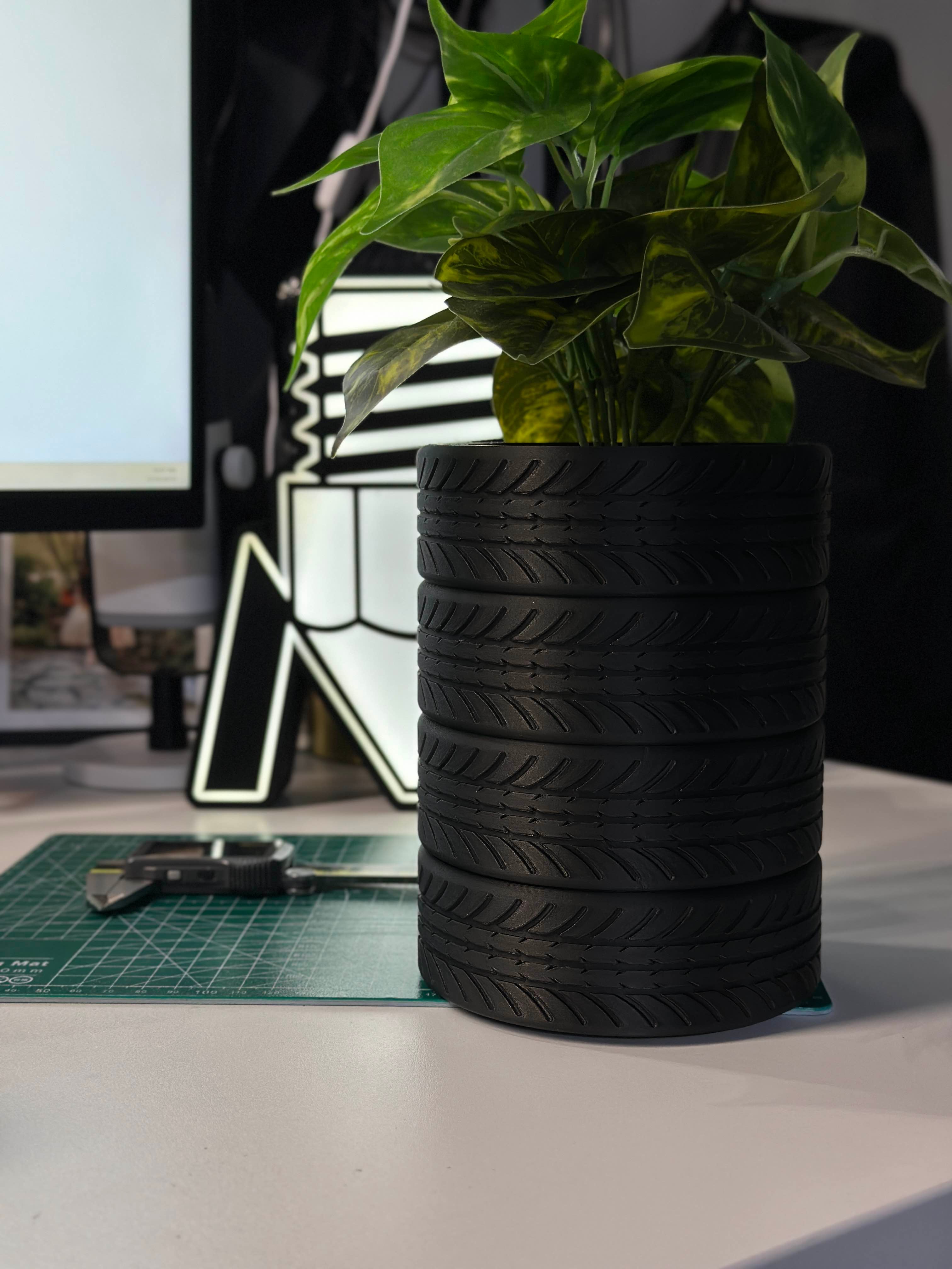 4-Inch Tire Stack Planter and Pot Holder 3d model