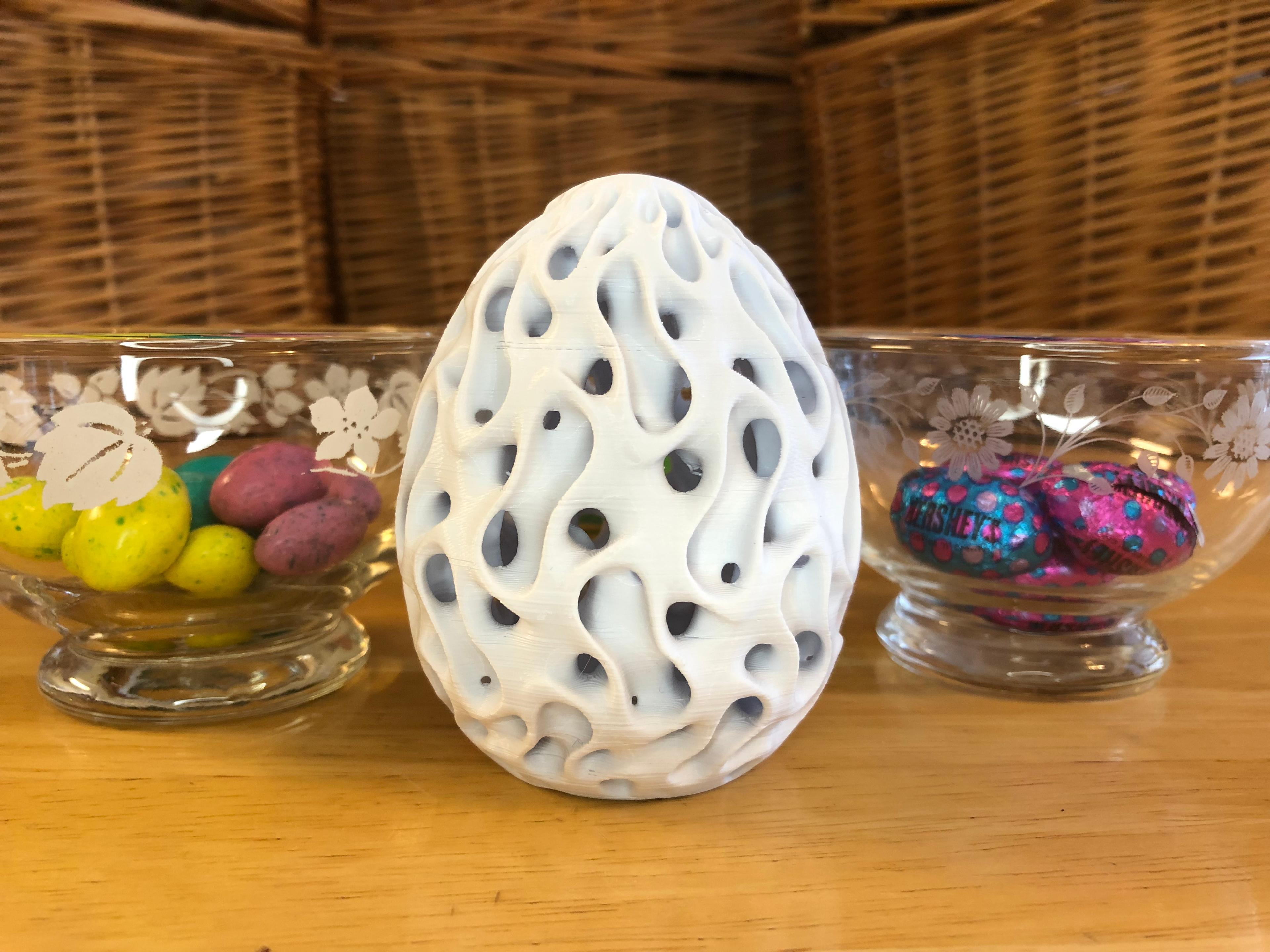 Easter Eggshell 4 3d model