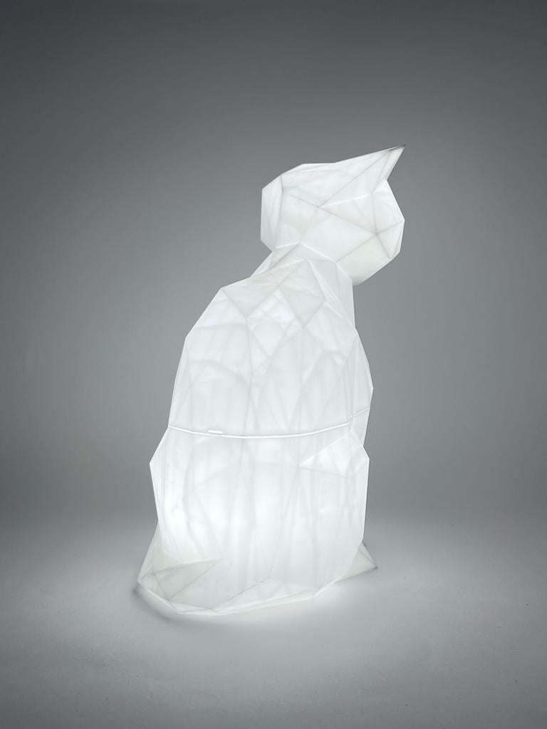 Cat shaped lamp 3d model