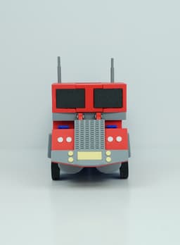 FULLY TRANSFORMABLE Optimus Prime! ( NO AMS, NO SUPPORTS ) 3d model
