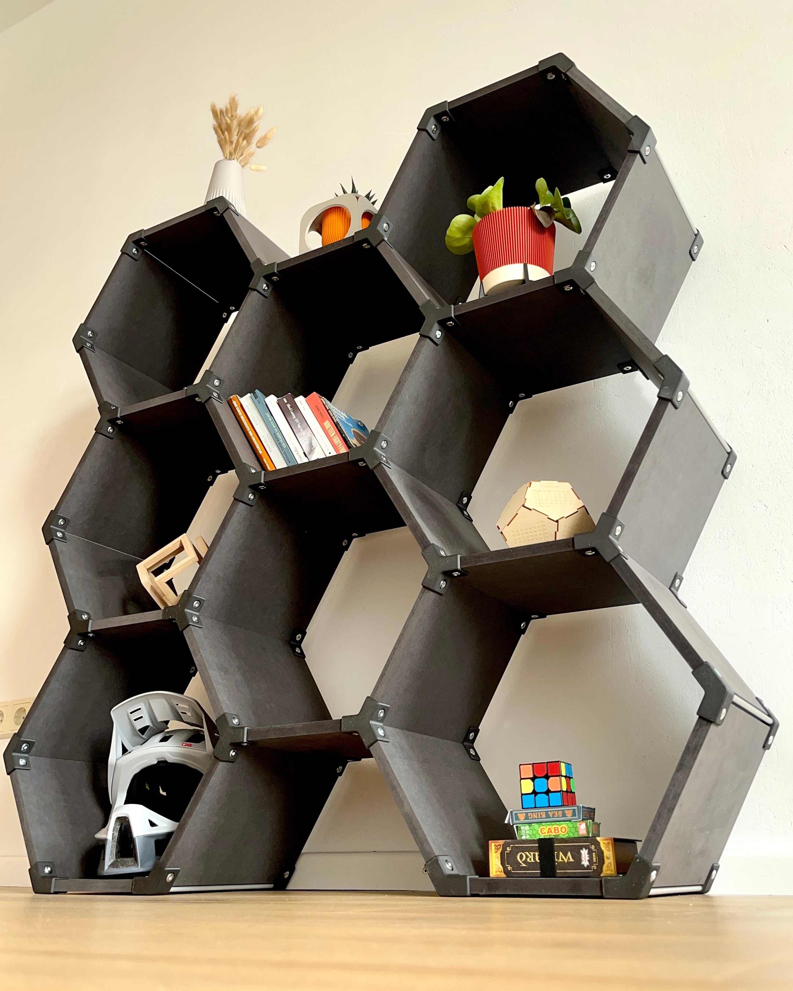 The Honey shelf system 3d model