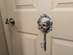 Gothic Skull Skeleton Key Wall Sculpture 3d model