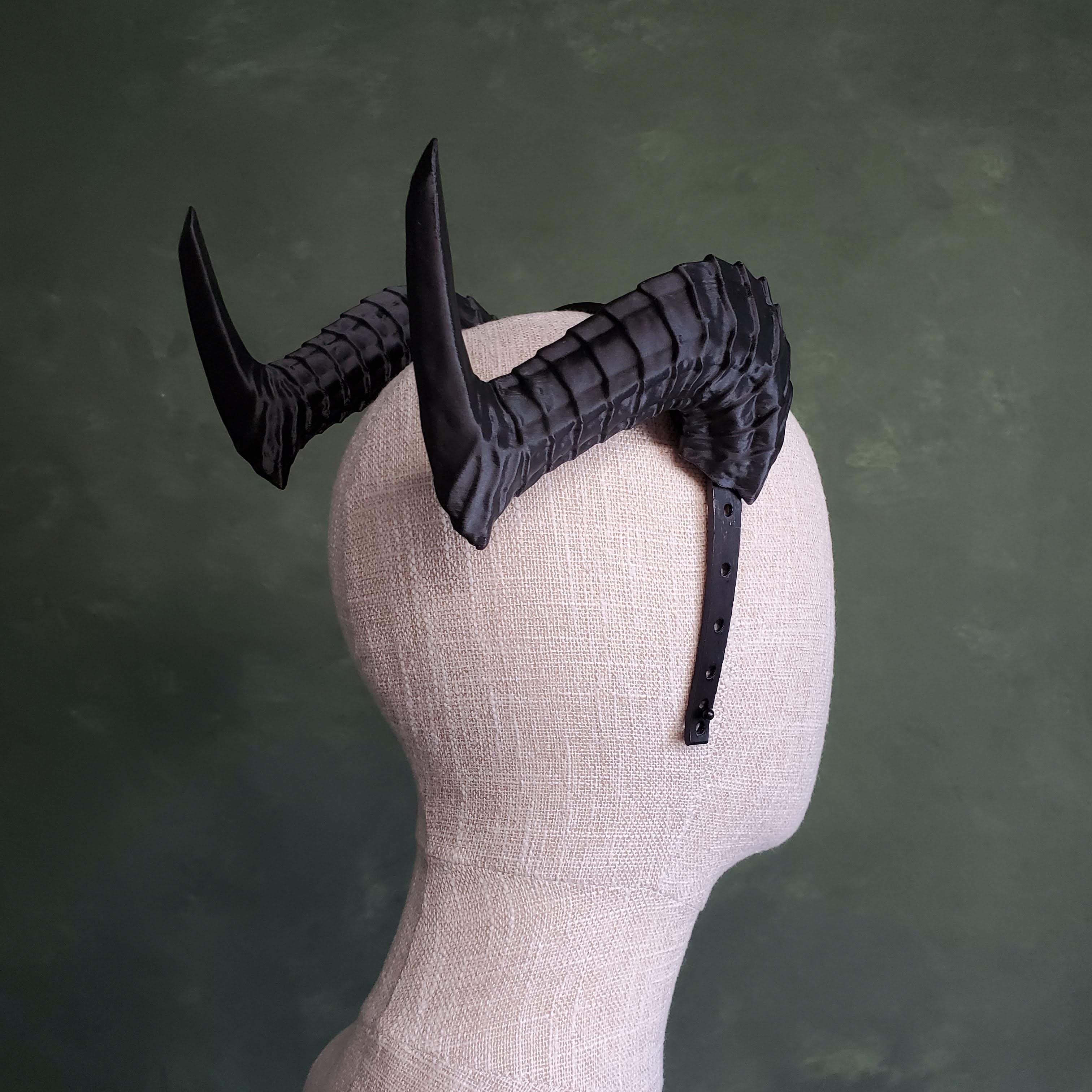 Violet | Archdemon Horns 3d model