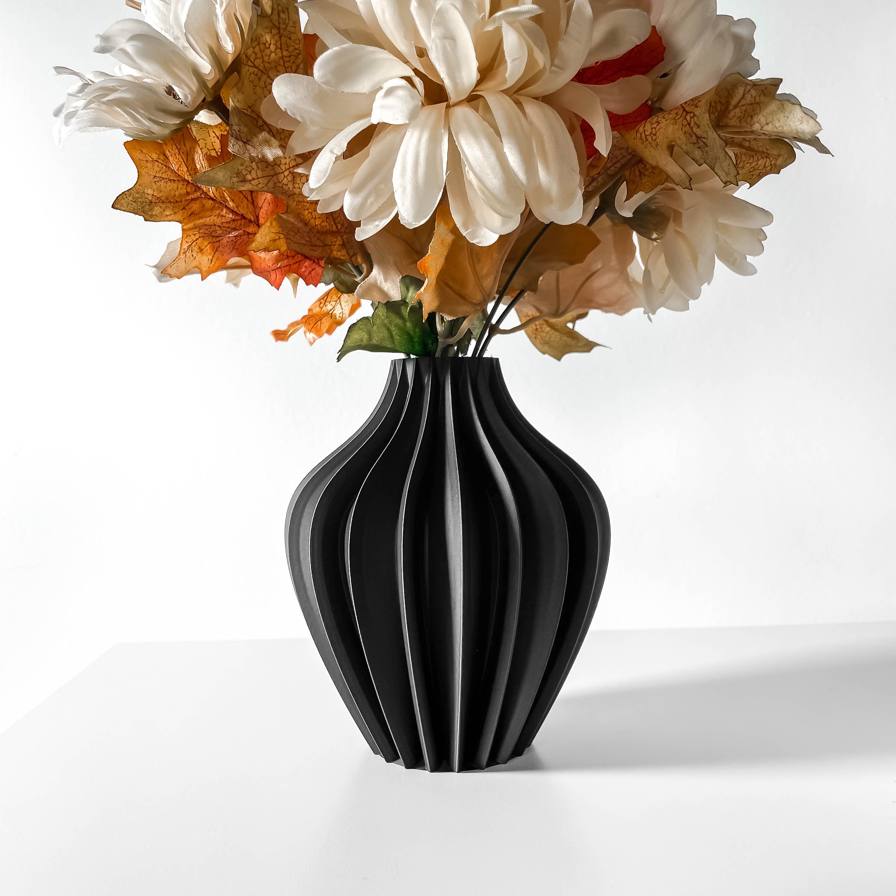 The Darin Vase, Modern and Unique Home Decor for Dried and Preserved Flower Arrangement | STL File 3d model
