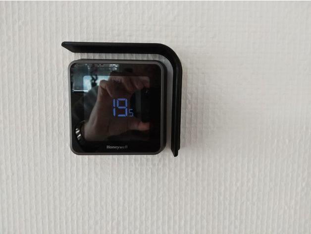Honeywell Thermostat draft shroud 3d model