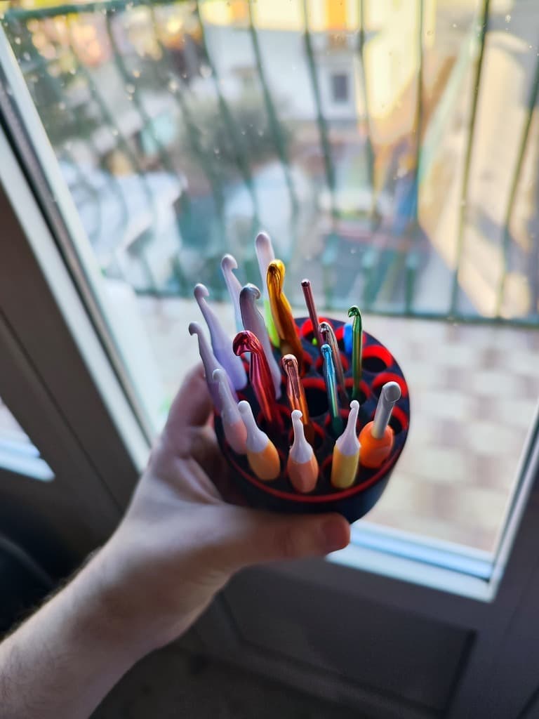 Crochet hooks holder 3d model