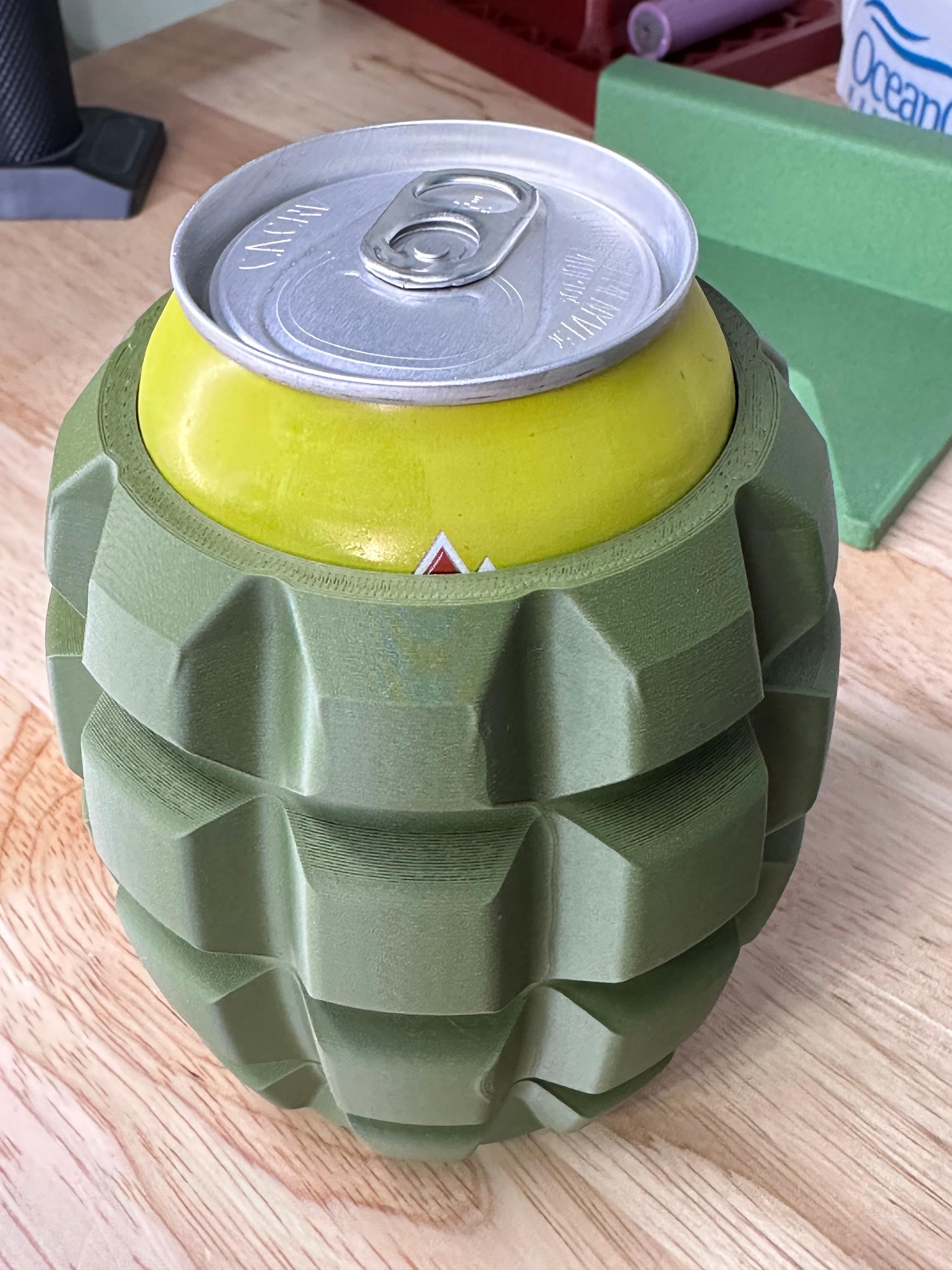 Pineapple Grenade Can Cup - An Explosive can cup to rule them all 3d model