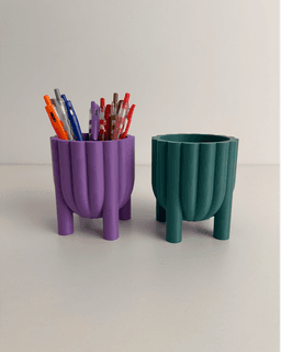 Ripple Legs Pen Holder 3d model