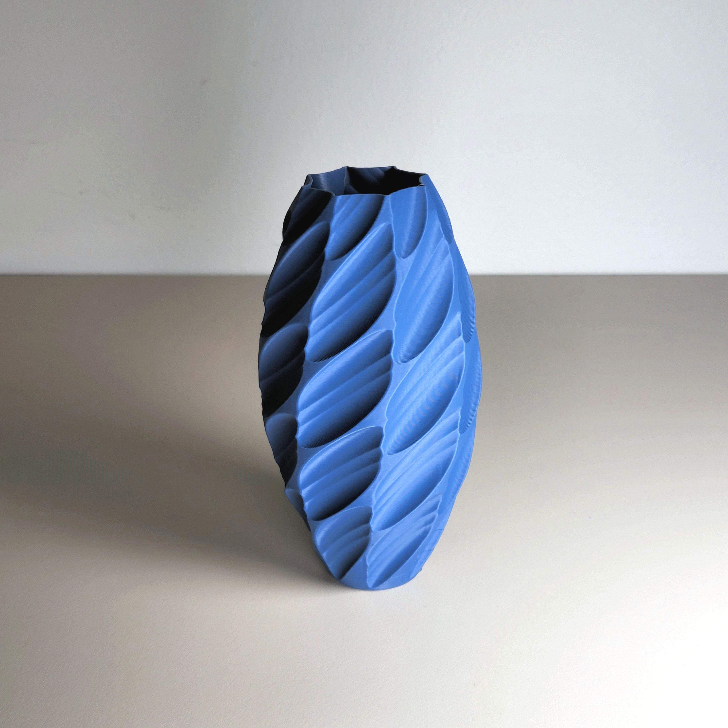 Large Swirling Leaves Vase 3d model