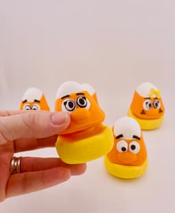 Candy Corn Mini Flexi & Key Chain Set 3d model