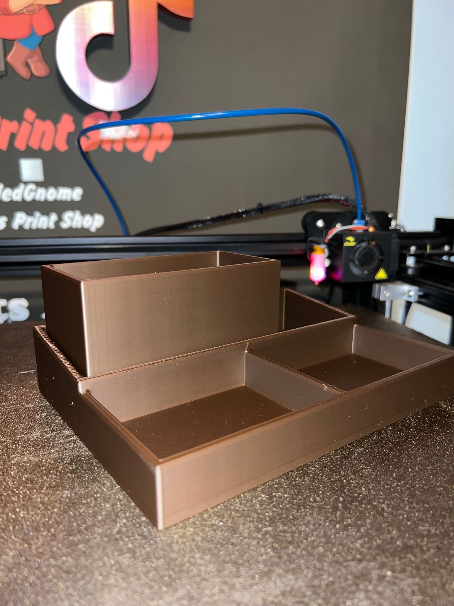 Low profile desk organizer with optional insert - print in place 3d model