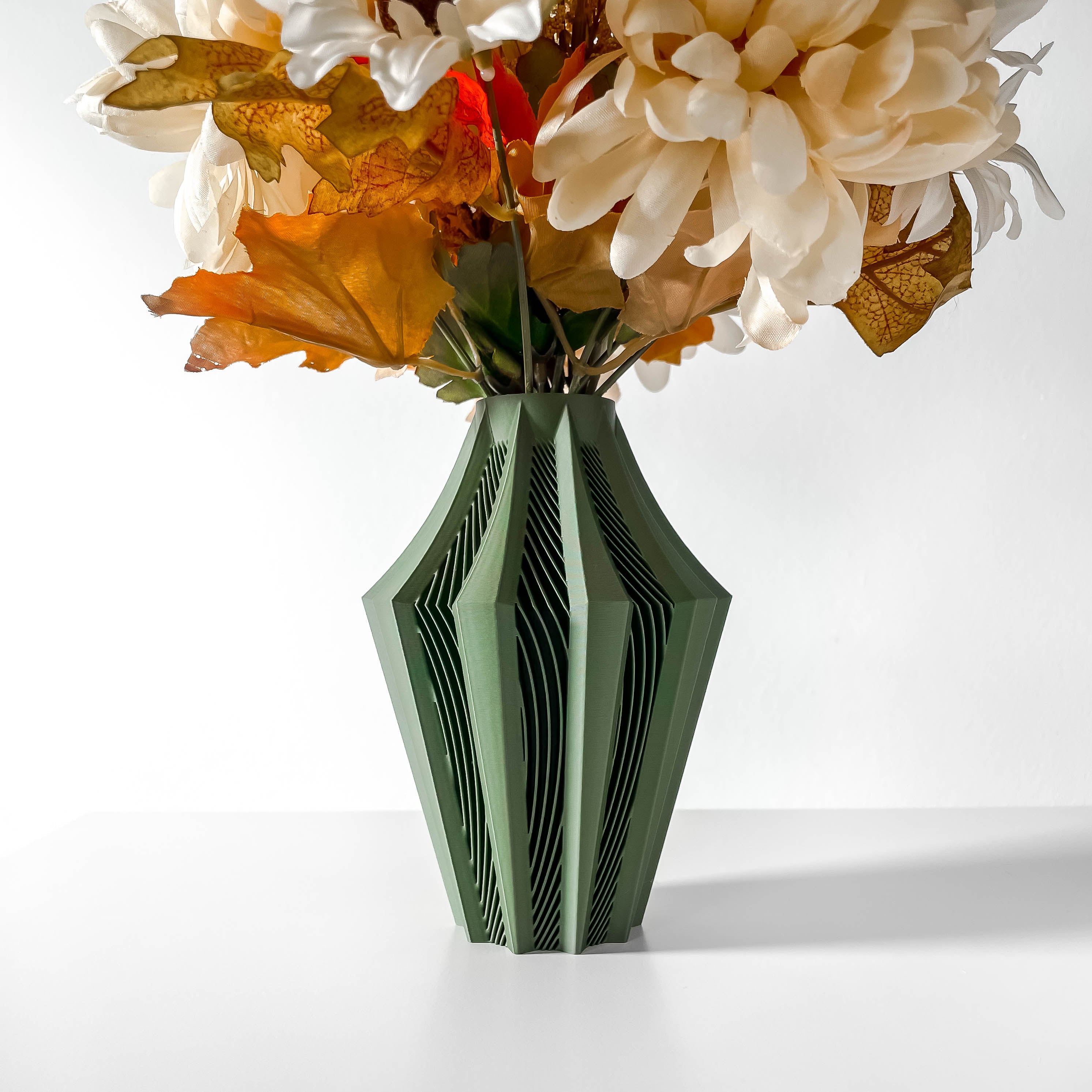 The Walo Vase, Modern and Unique Home Decor for Dried and Preserved Flower Arrangement | STL Fil 3d model