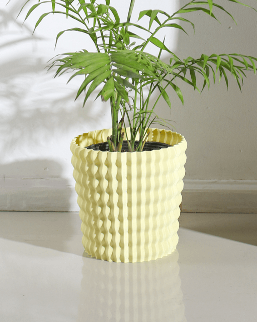 Pina Planter Pot - Vases & Planters By Lunfardo 3d model