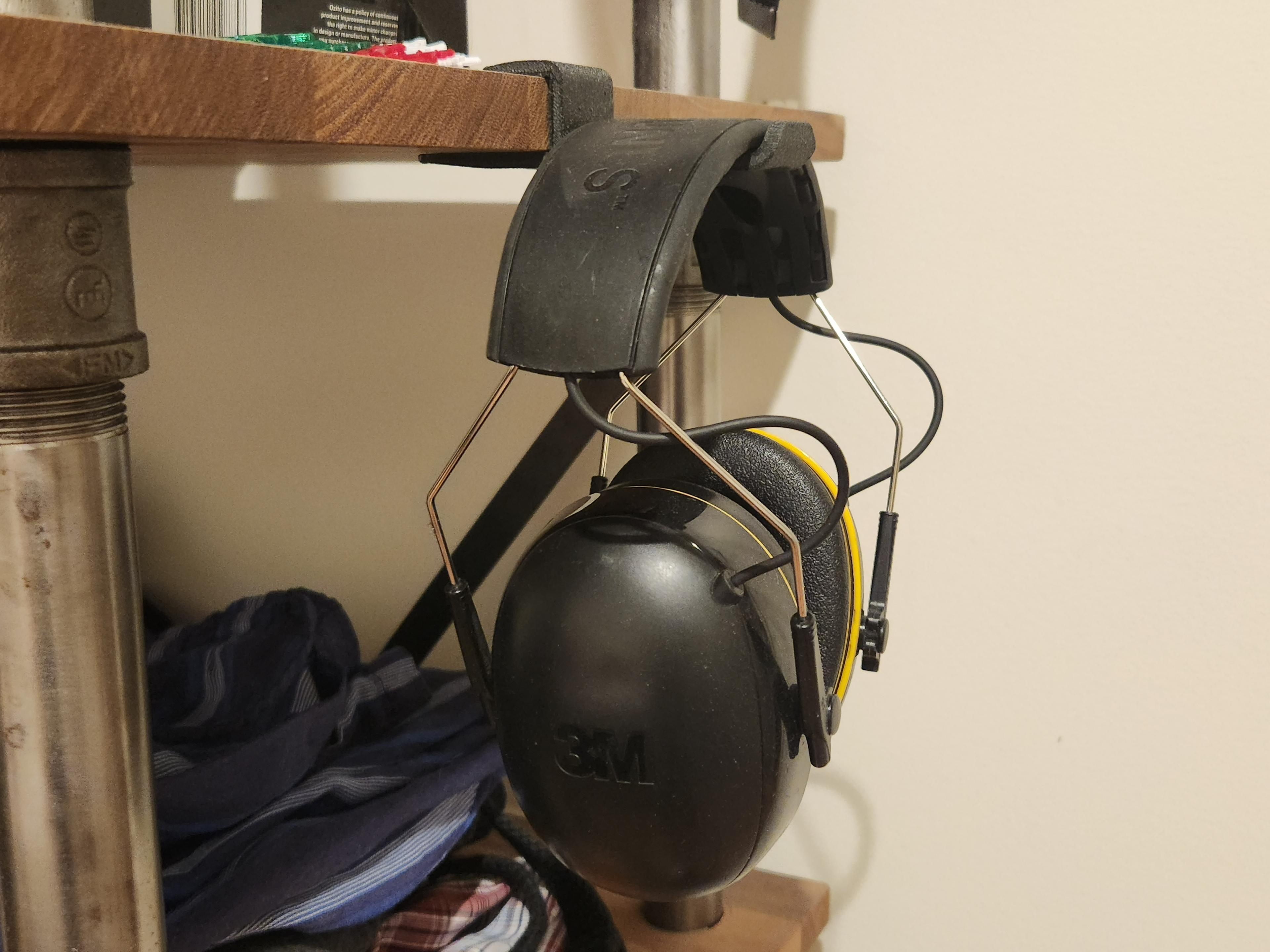 Headphone hanger 3d model