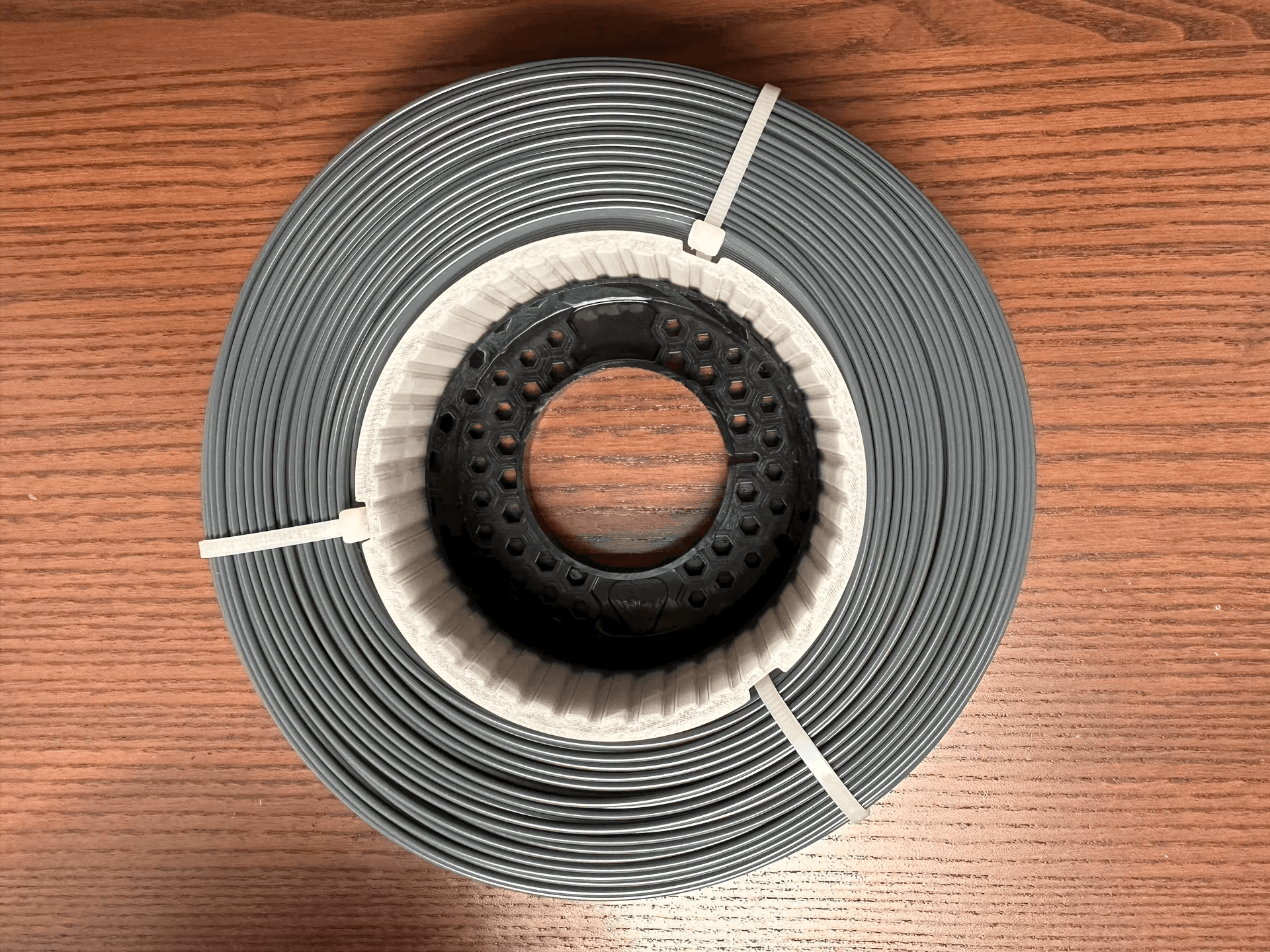 Simple Prusament to MasterSpool adapter 3d model