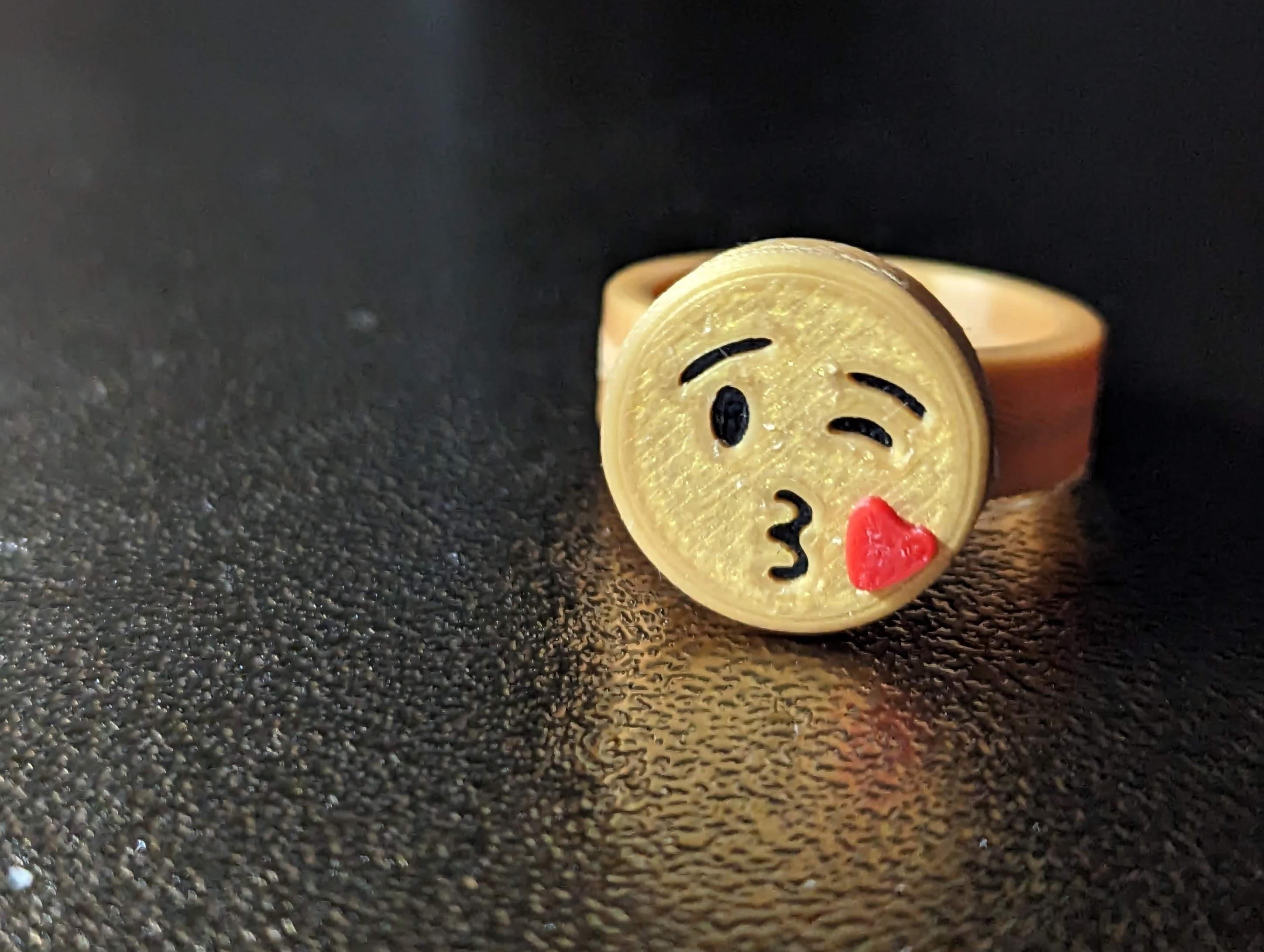 Emoji Ring 3d model