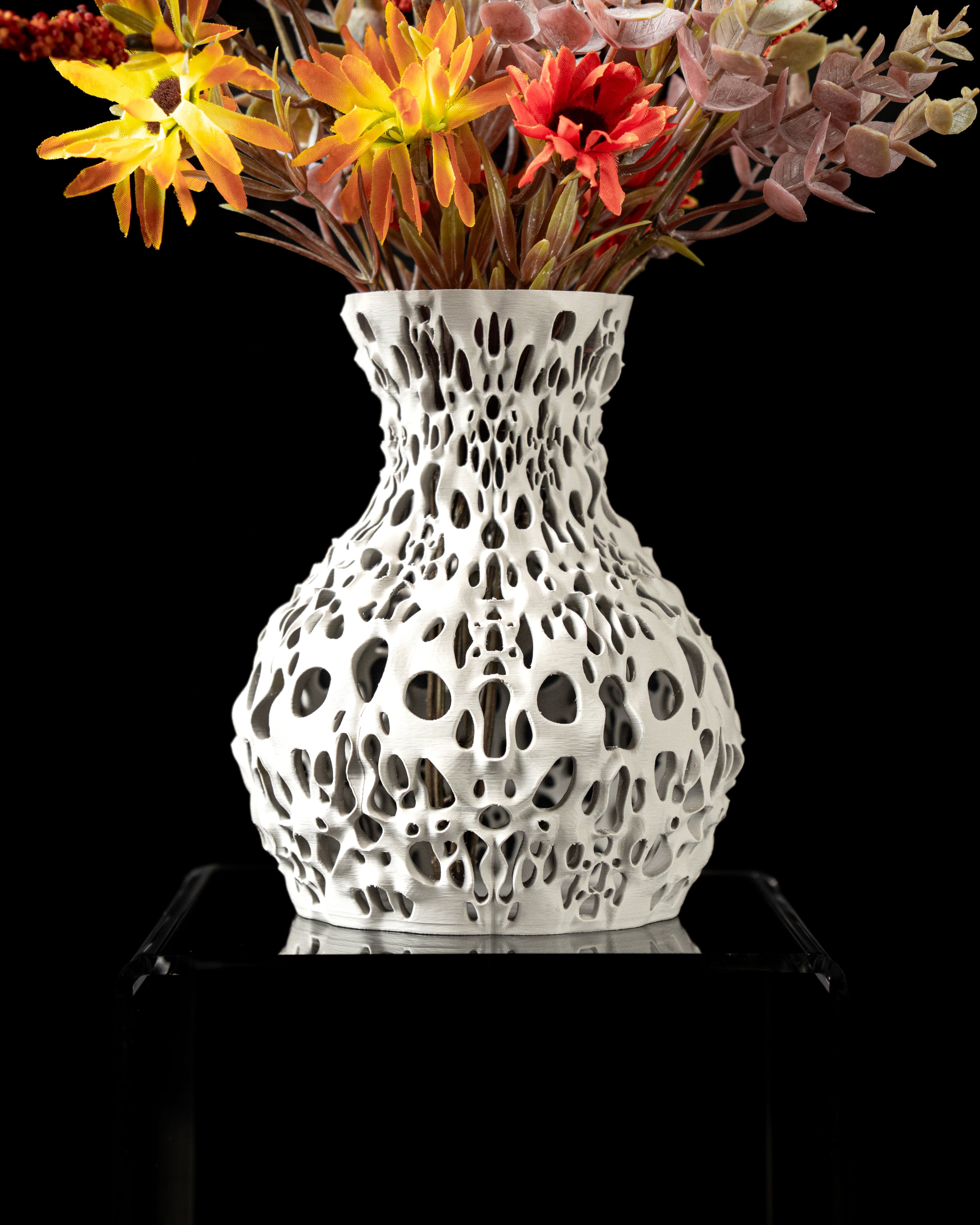 Spotted Flower Vase by MODERN MACHINE 3d model