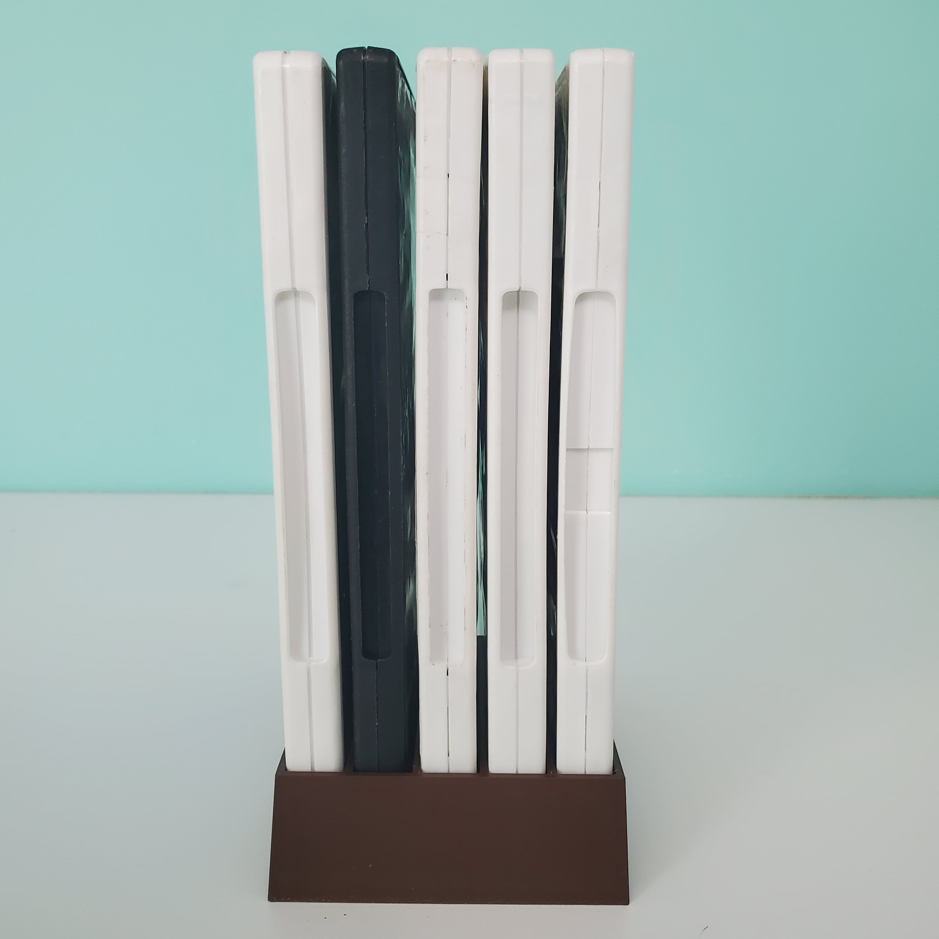 Parametric Game Case Holder 3d model