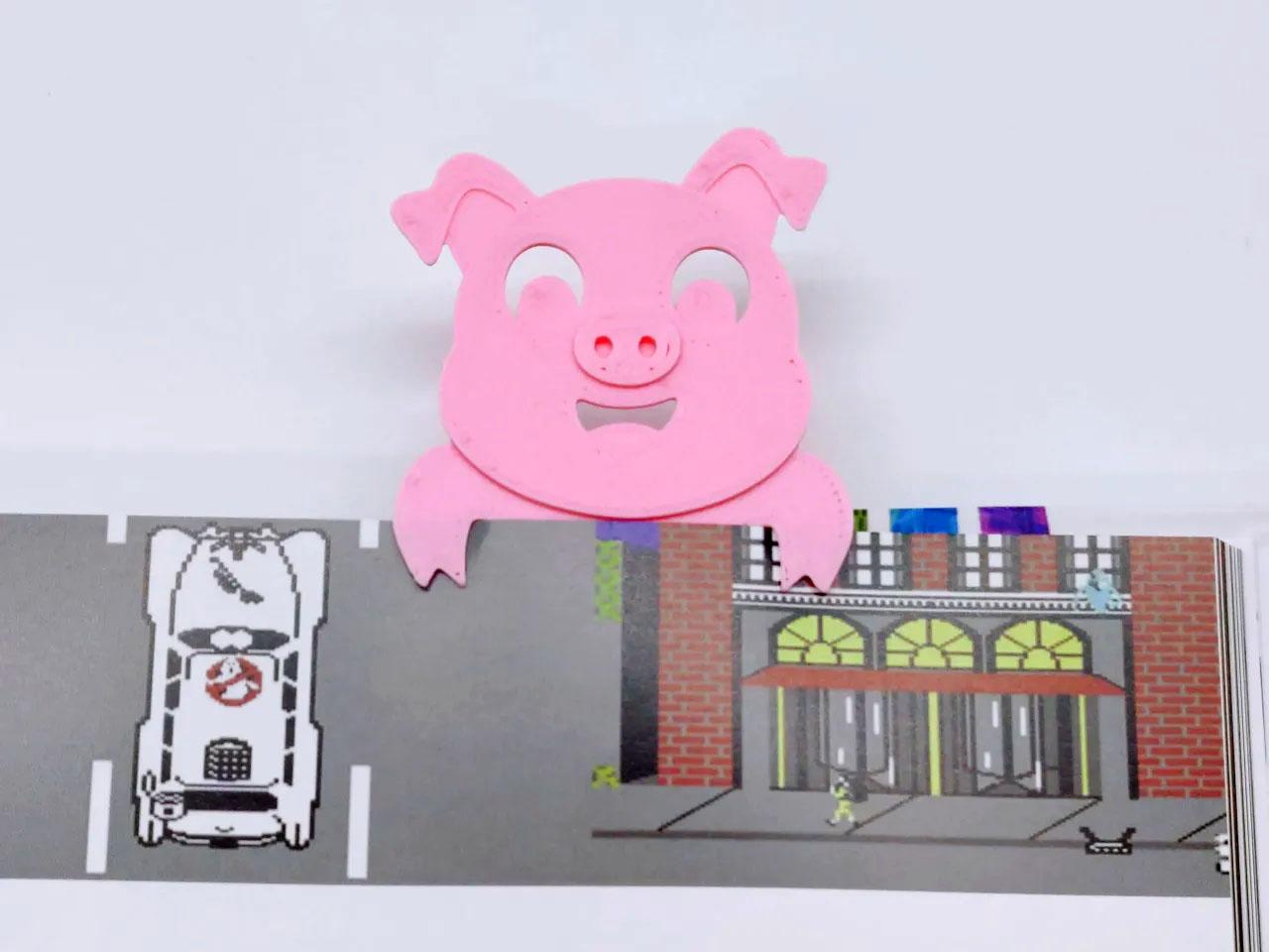 Cute Pig Bookmark 3d model