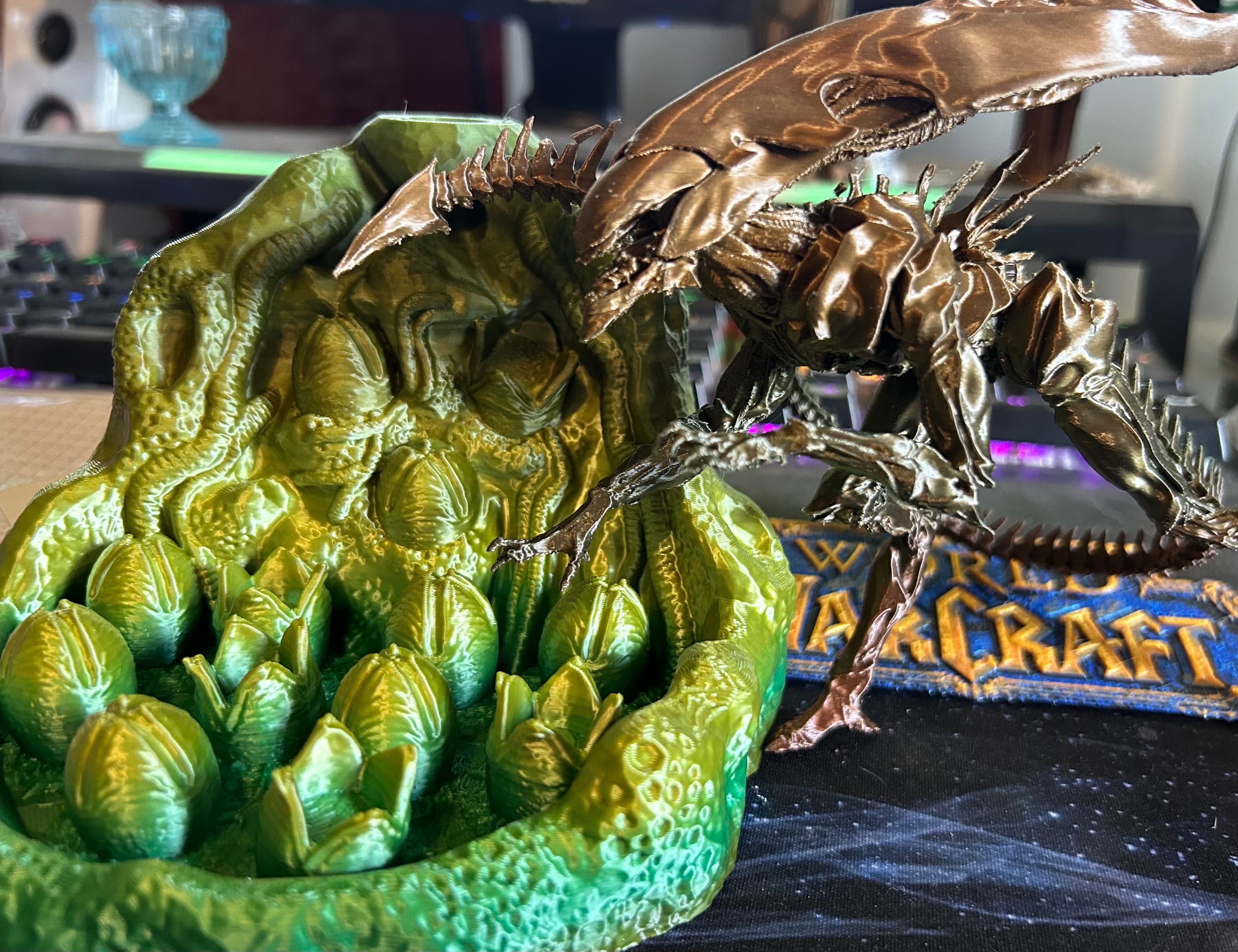 Queen alien with Eggs