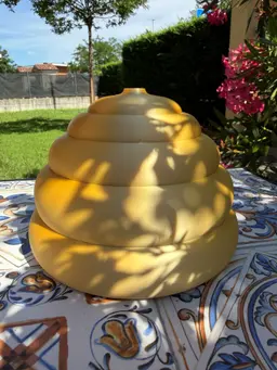 BEE HOUSE 3d model