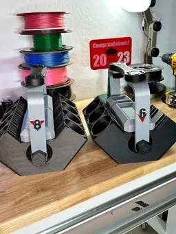 V8 MOTOR CAN COOLER - VERSION 3 - EASY TO PRINT AND IS FUNCTIONAL 3d model