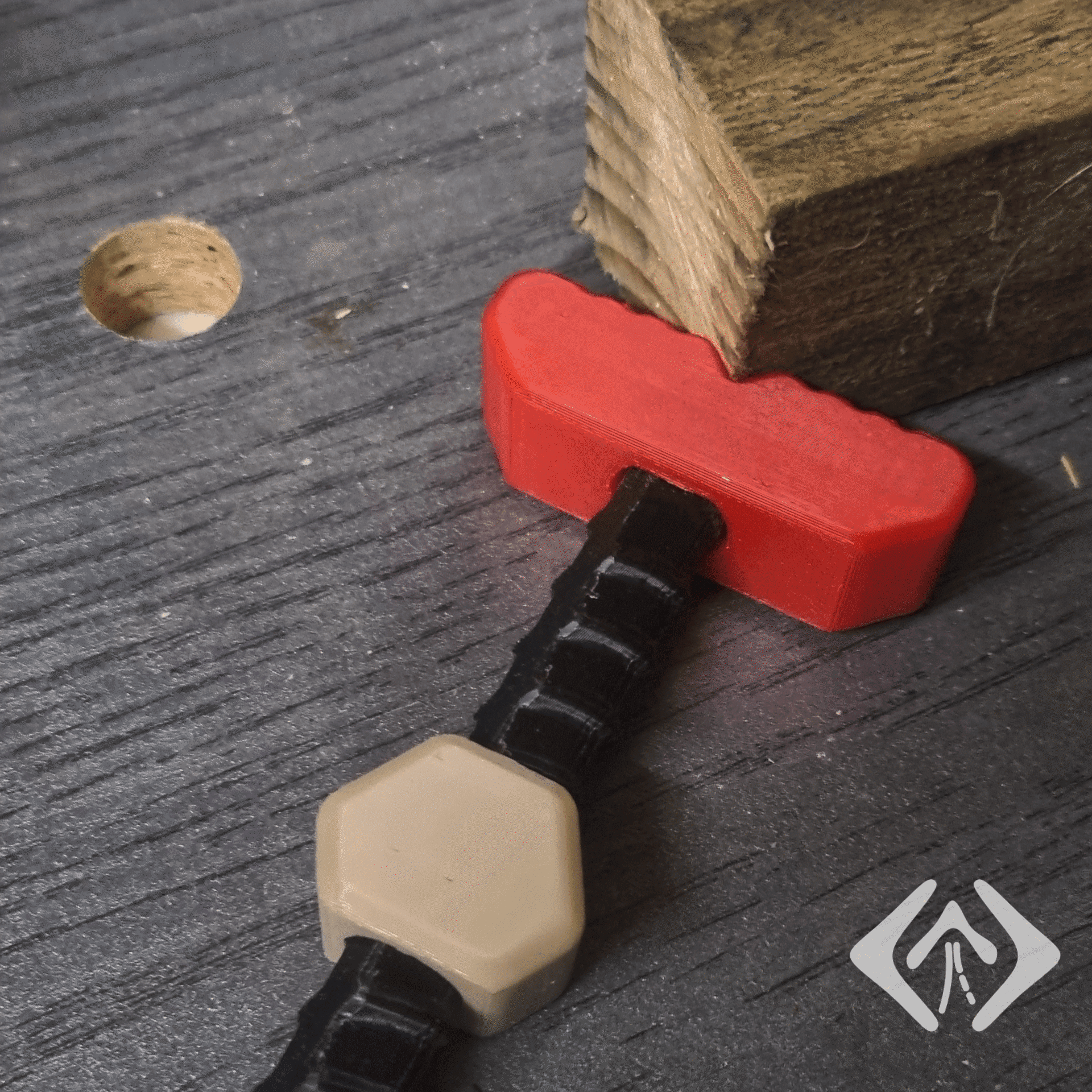 BenchDog Clamp for 20mm Workbench / MFT Table 3d model