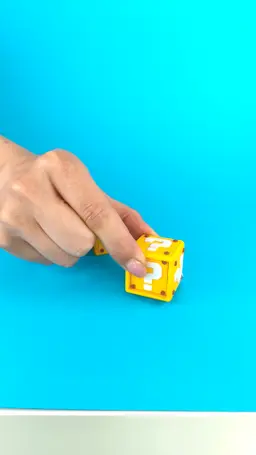 Super Mario Question Block Clickers / Keychain, Fan-Art 3d model