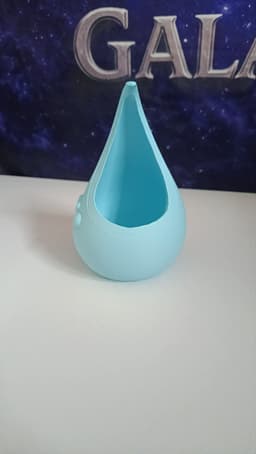 Water drop-shaped pen holder 3d model
