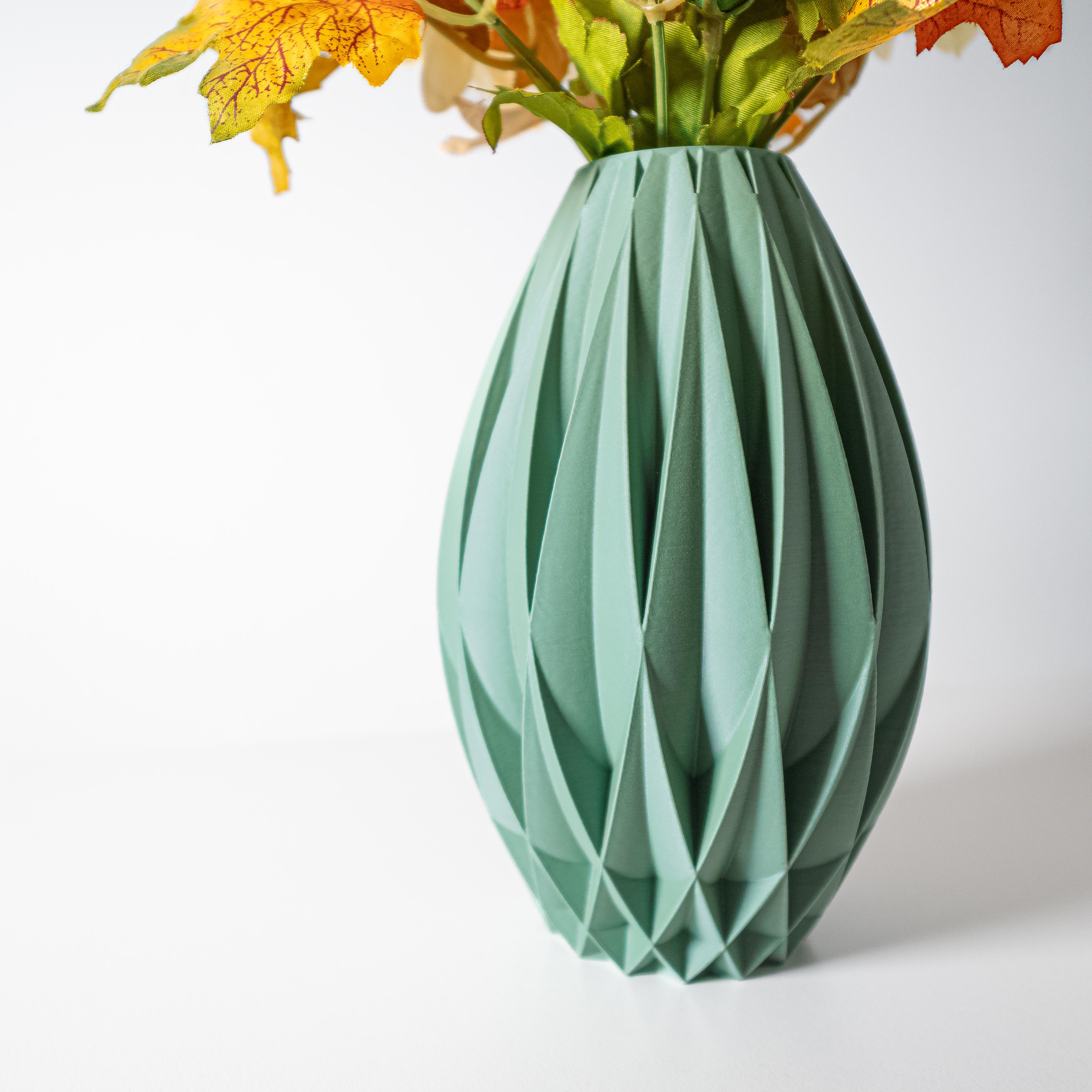 The Kivra Vase, Modern and Unique Home Decor for Dried and Preserved Flower Arrangement  | STL File 3d model