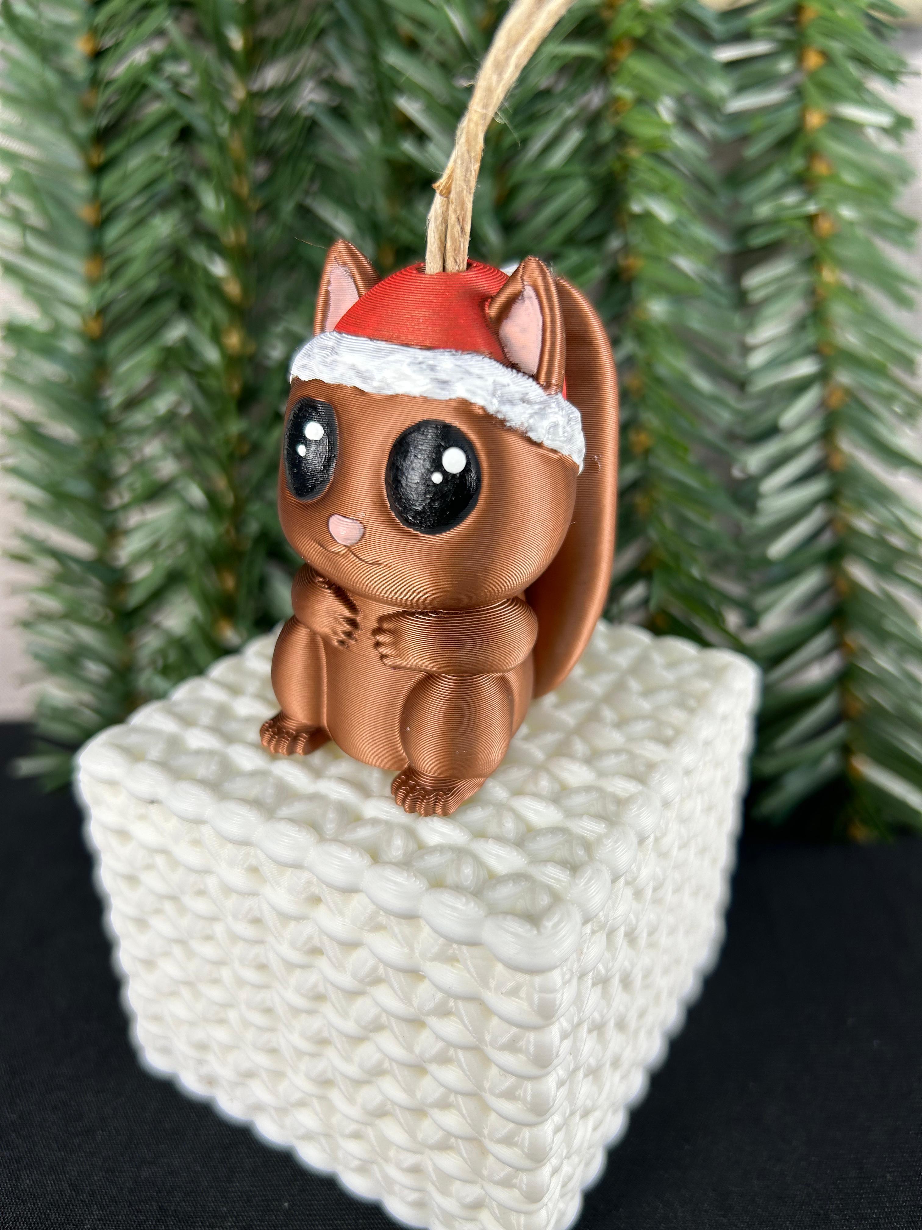Squirrel with a Hat Ornament 3d model