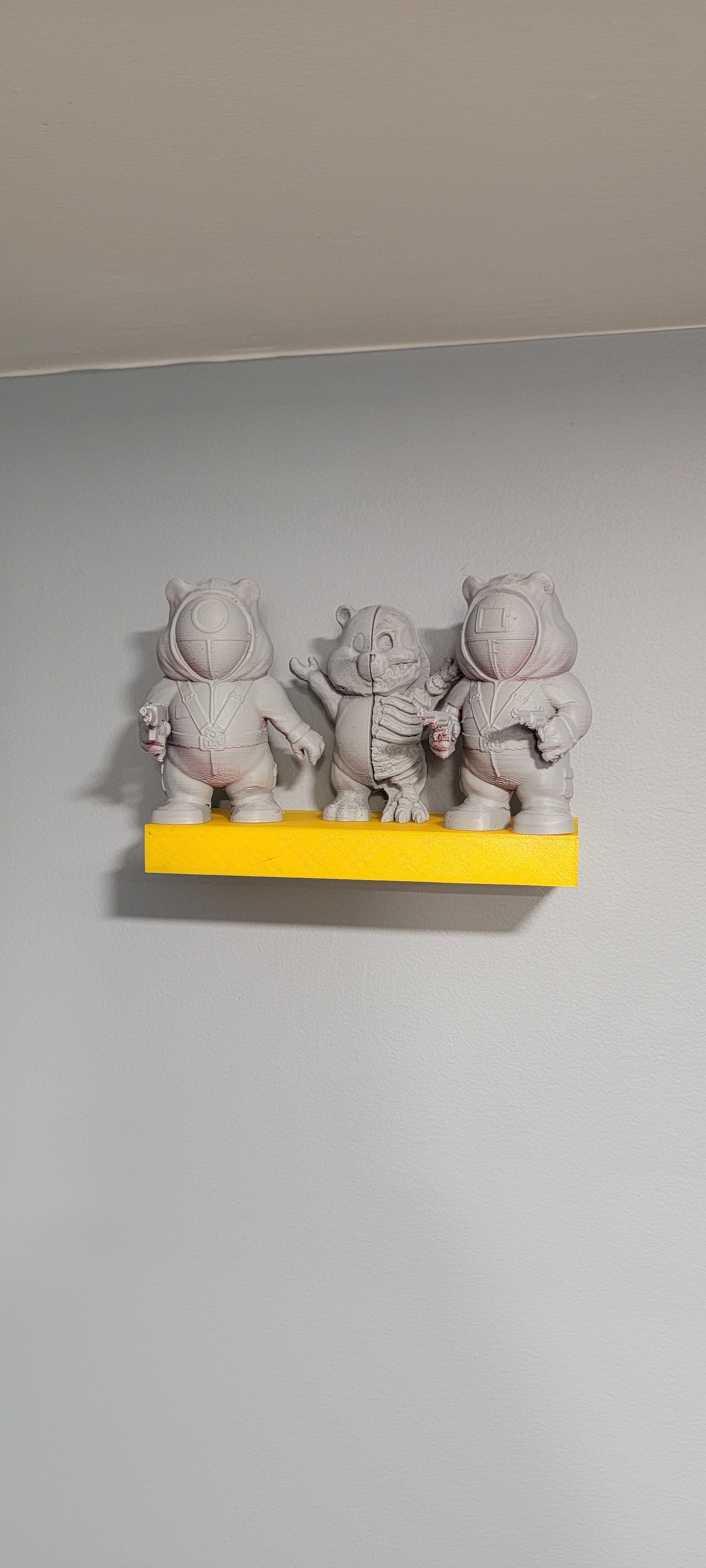 Floating Shelf for 3D printed bears 3d model