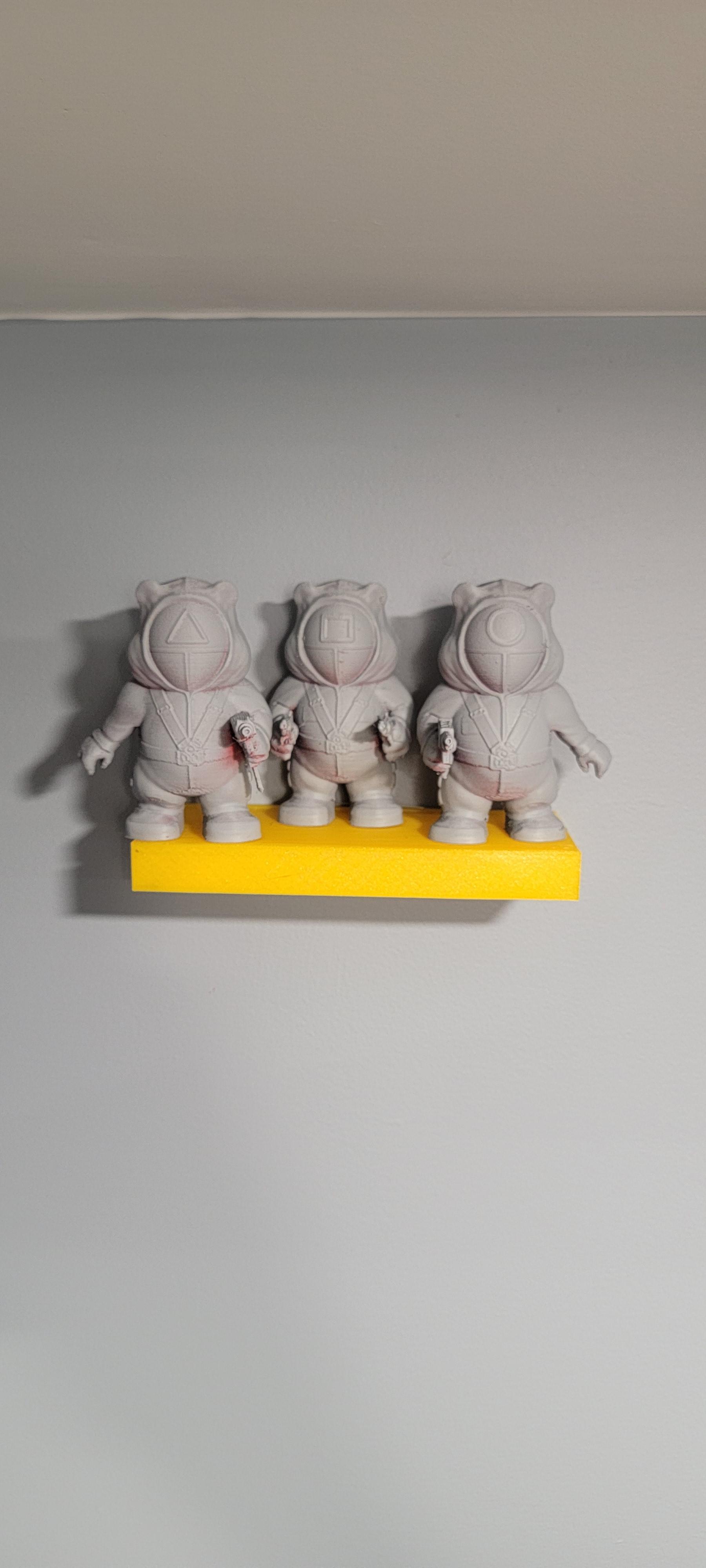 Floating Shelf for 3D printed bears 3d model