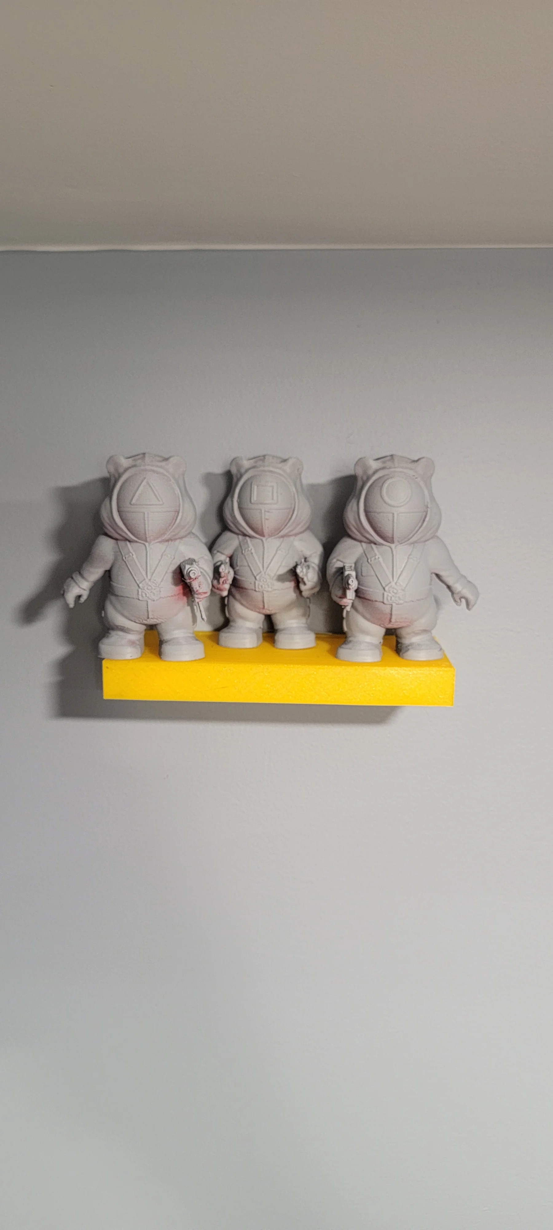 Floating Shelf for 3D printed bears 3d model