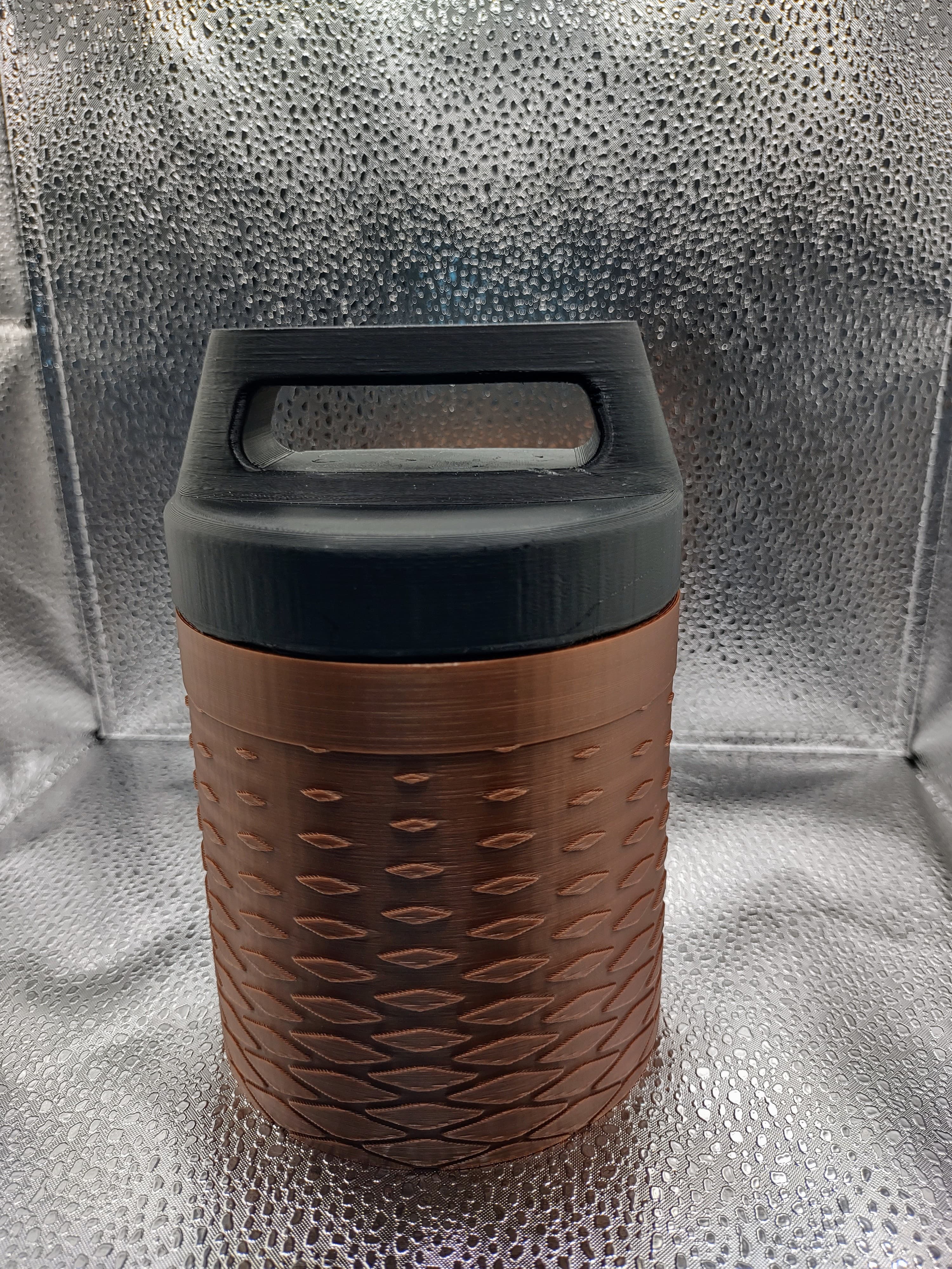 Screw Lid Container with Handle 3d model