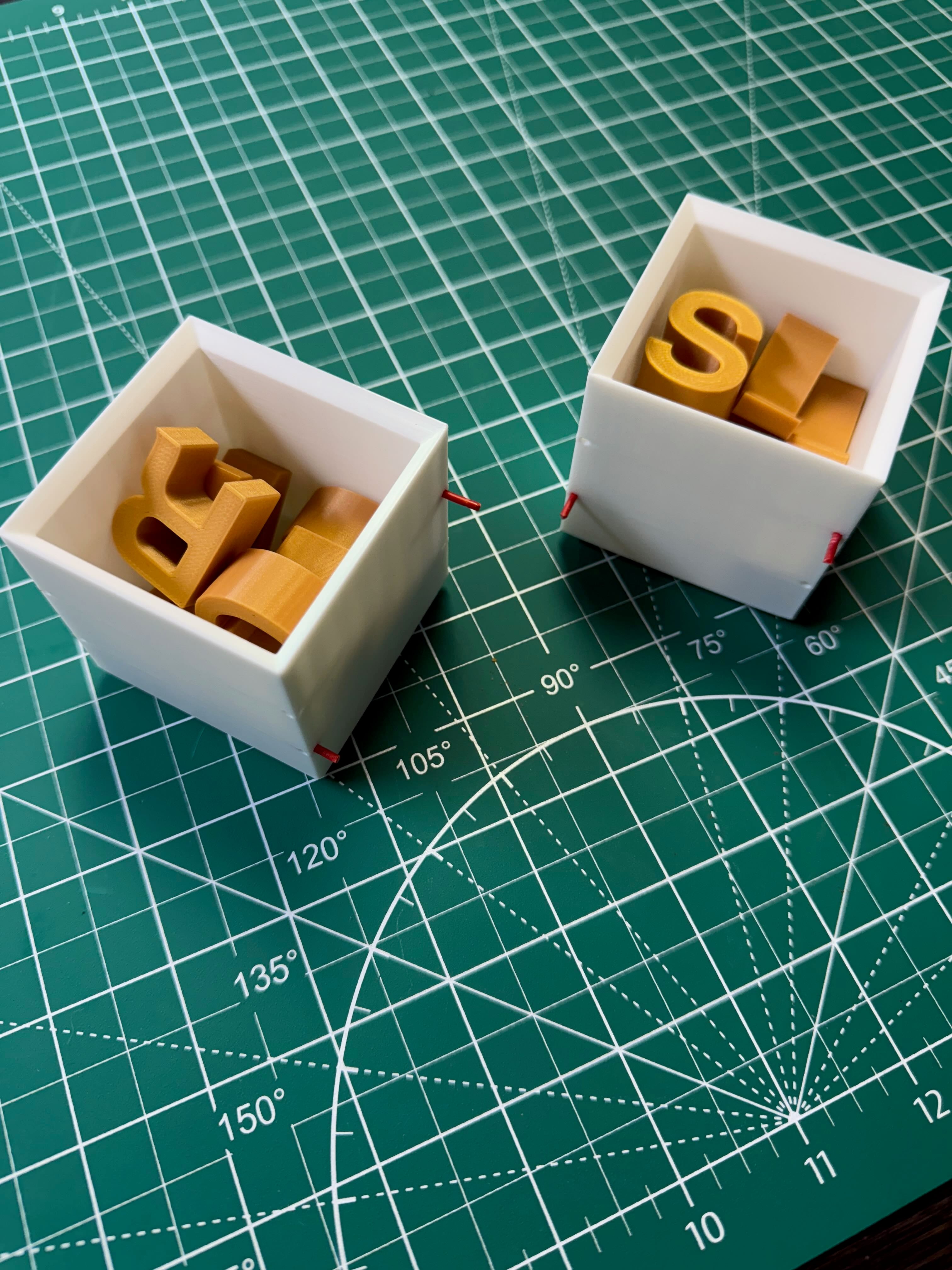 Filament connectable stackable storage bins 3d model