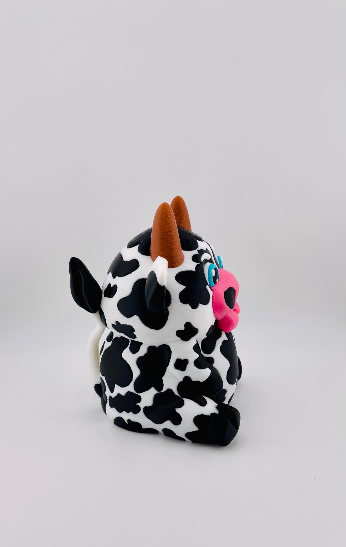 Spotted Cow Sitting 3d model